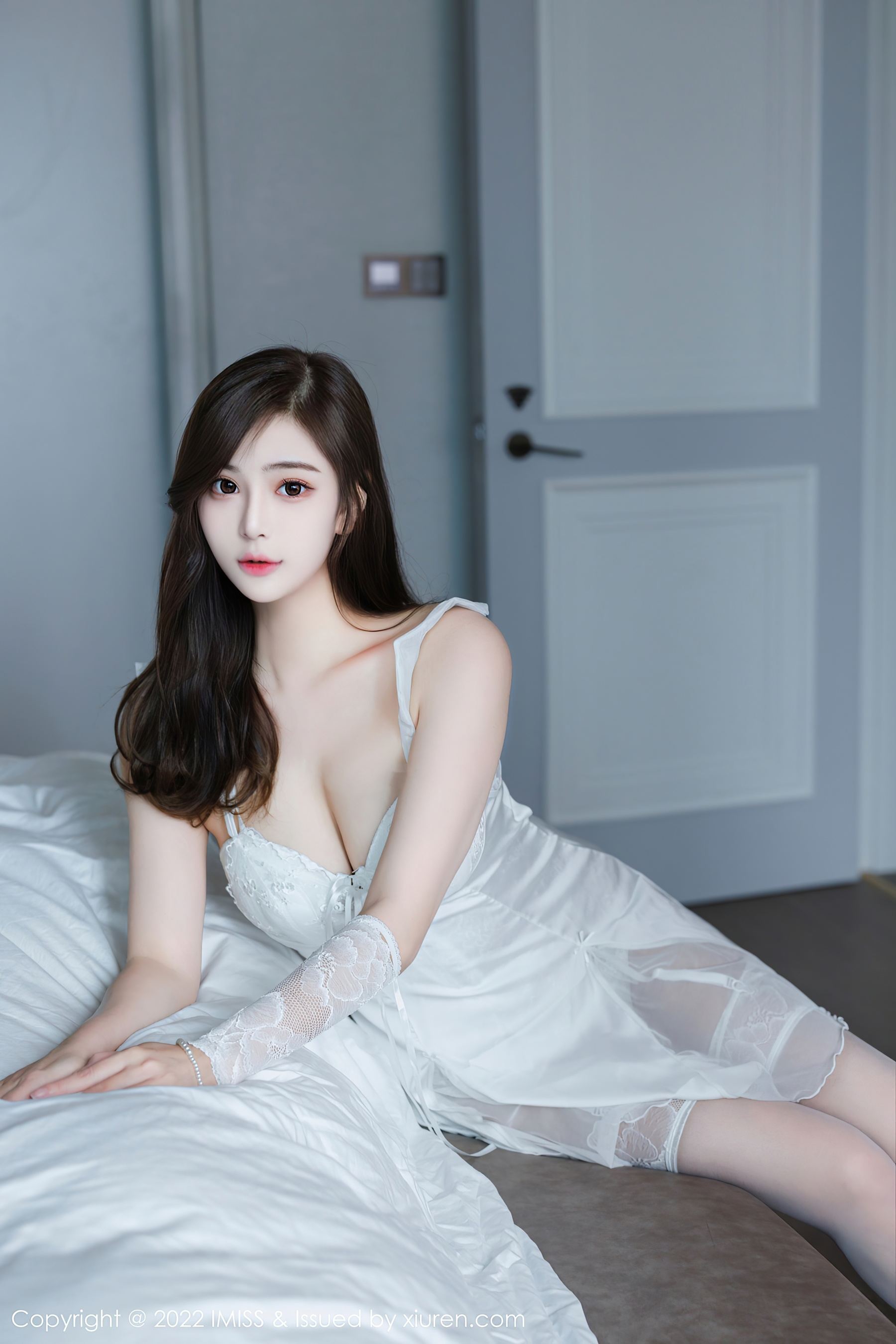 爱蜜社 VOL.696 Lavinia肉肉