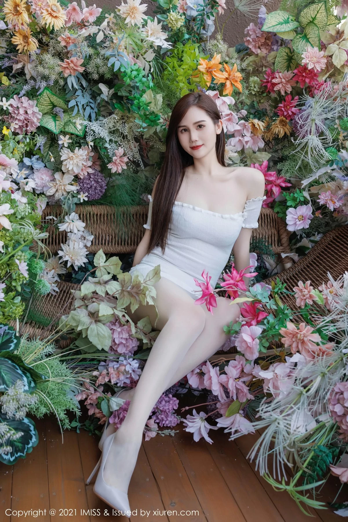 爱蜜社 VOL.761 SISY思 [43P]