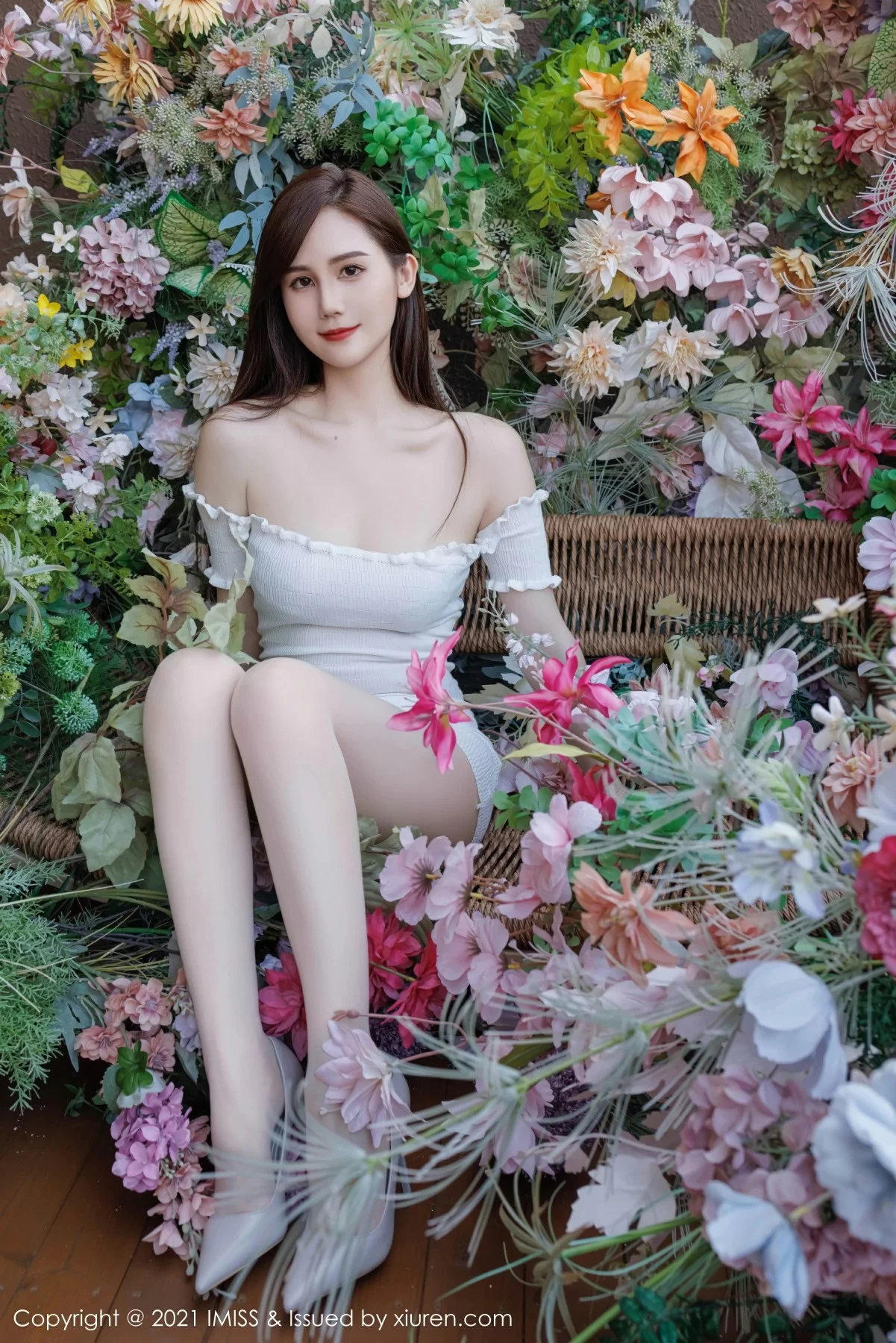 爱蜜社 VOL.761 SISY思 [43P]