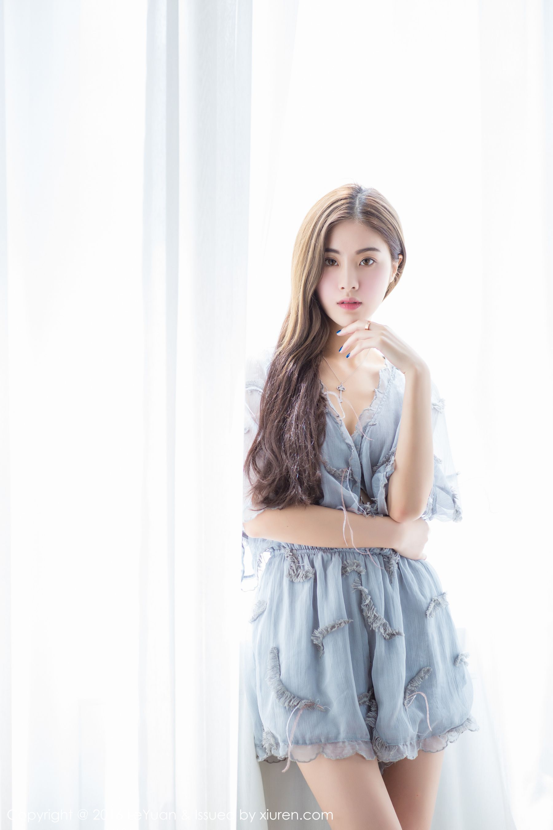 菲儿《柔柔阳光沐浴下的女神》 星乐园LeYuan Vol.018 [54P]