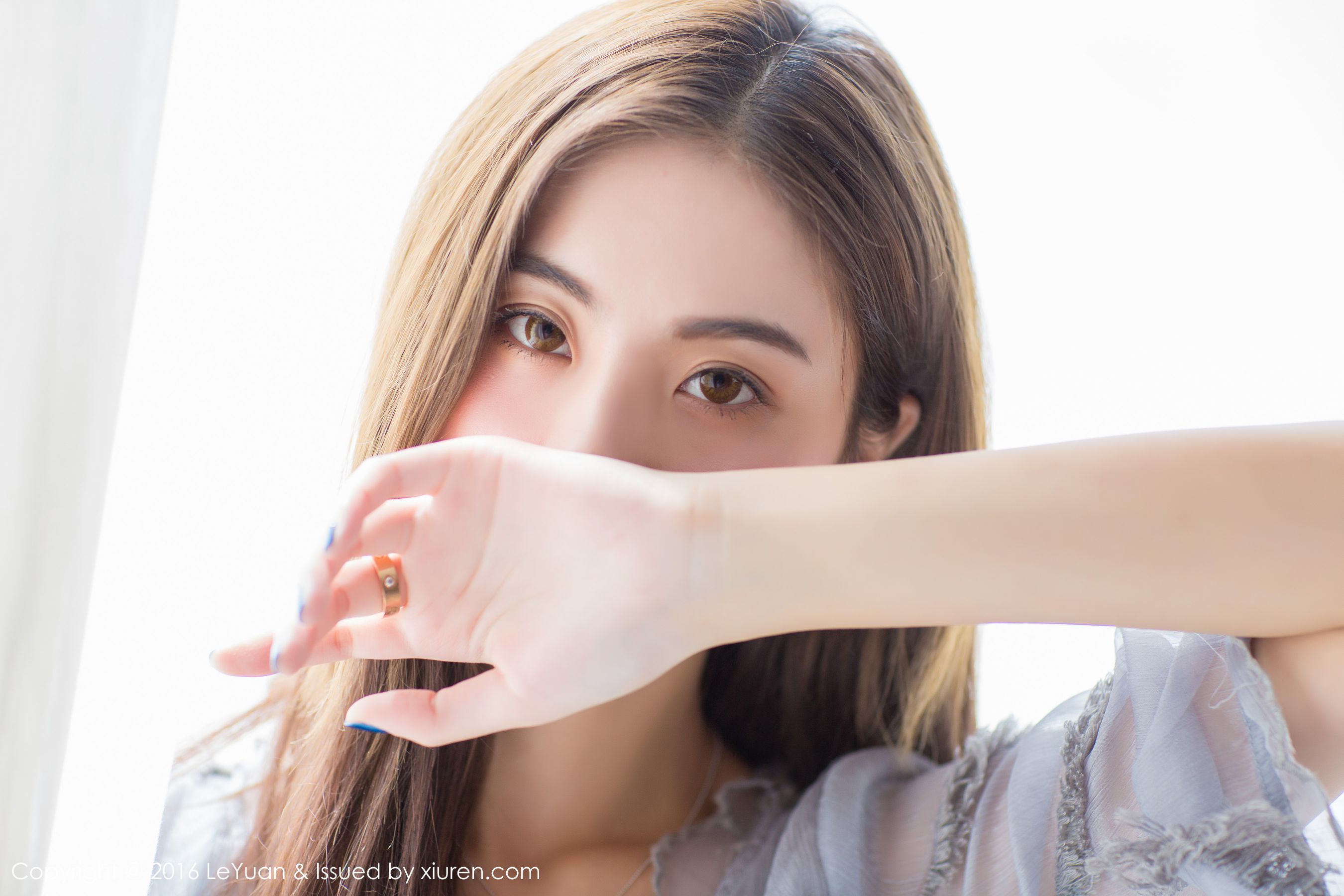 菲儿《柔柔阳光沐浴下的女神》 星乐园LeYuan Vol.018 [54P]