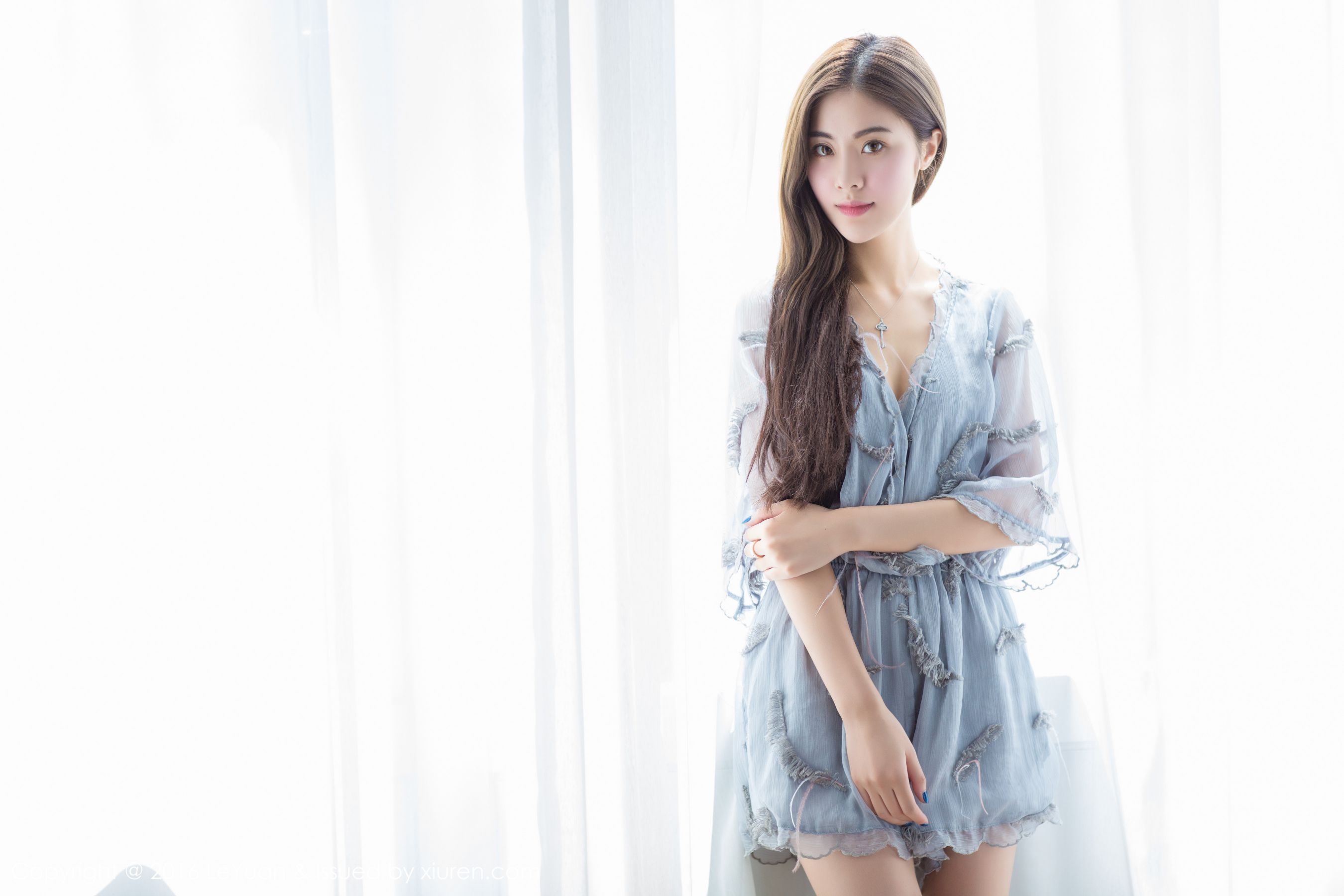 菲儿《柔柔阳光沐浴下的女神》 星乐园LeYuan Vol.018 [54P]