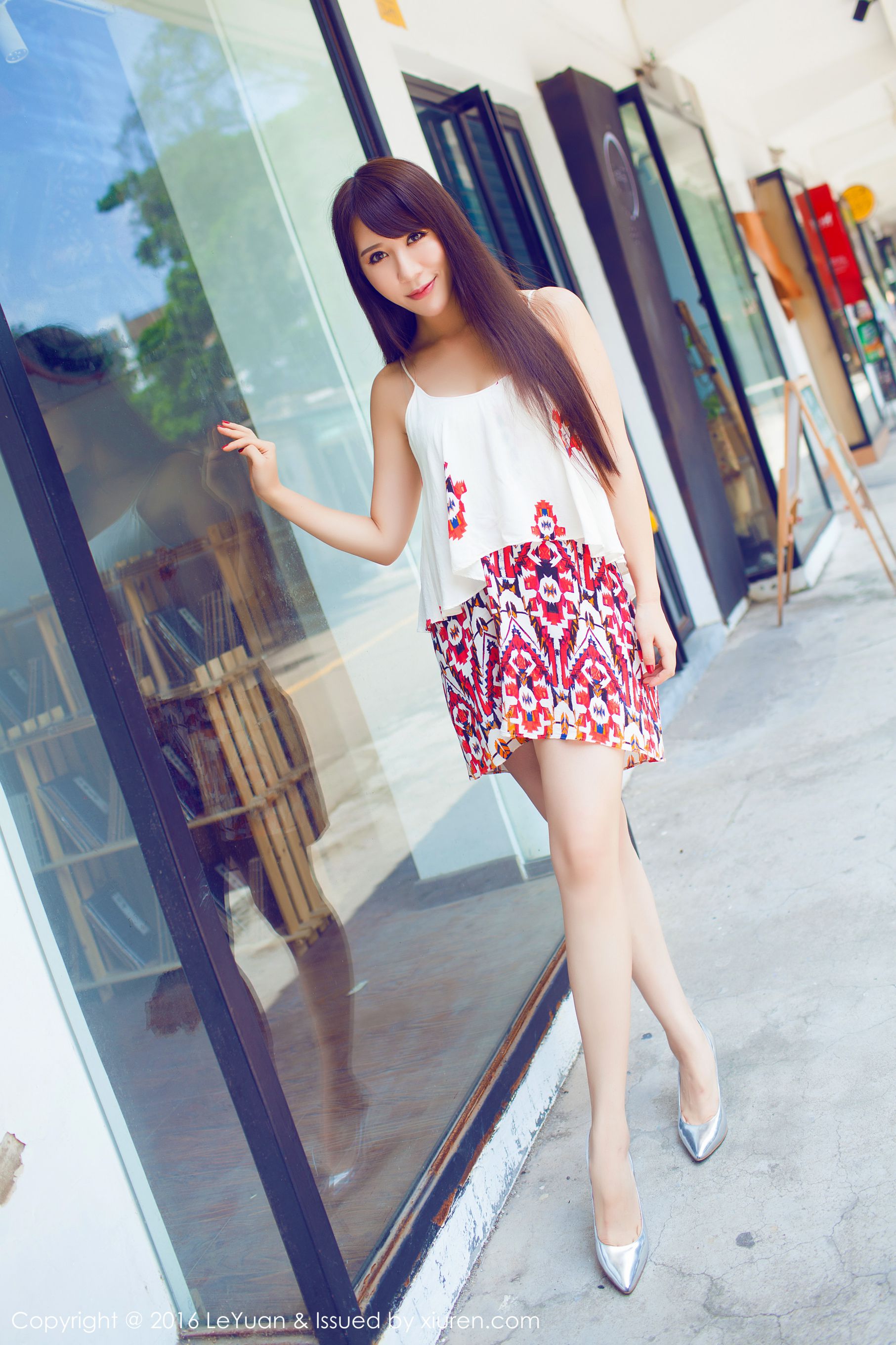 艾惟《小清新街拍系列》 星乐园LeYuan Vol.020 [46P]