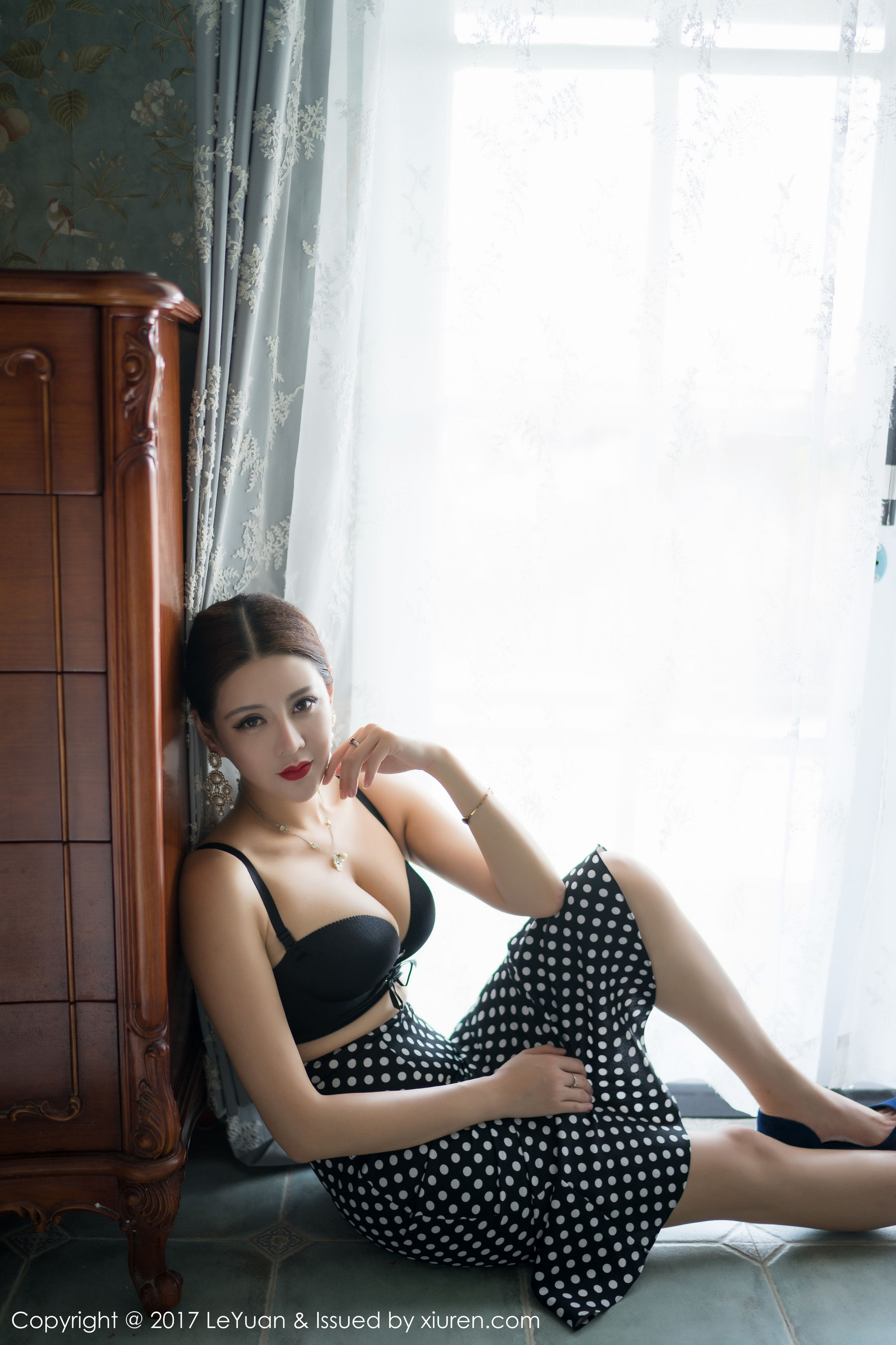 美希子《绝佳身材、一双玉兔呼之欲出》 LeYuan 星乐园 VOL.041 [50P]