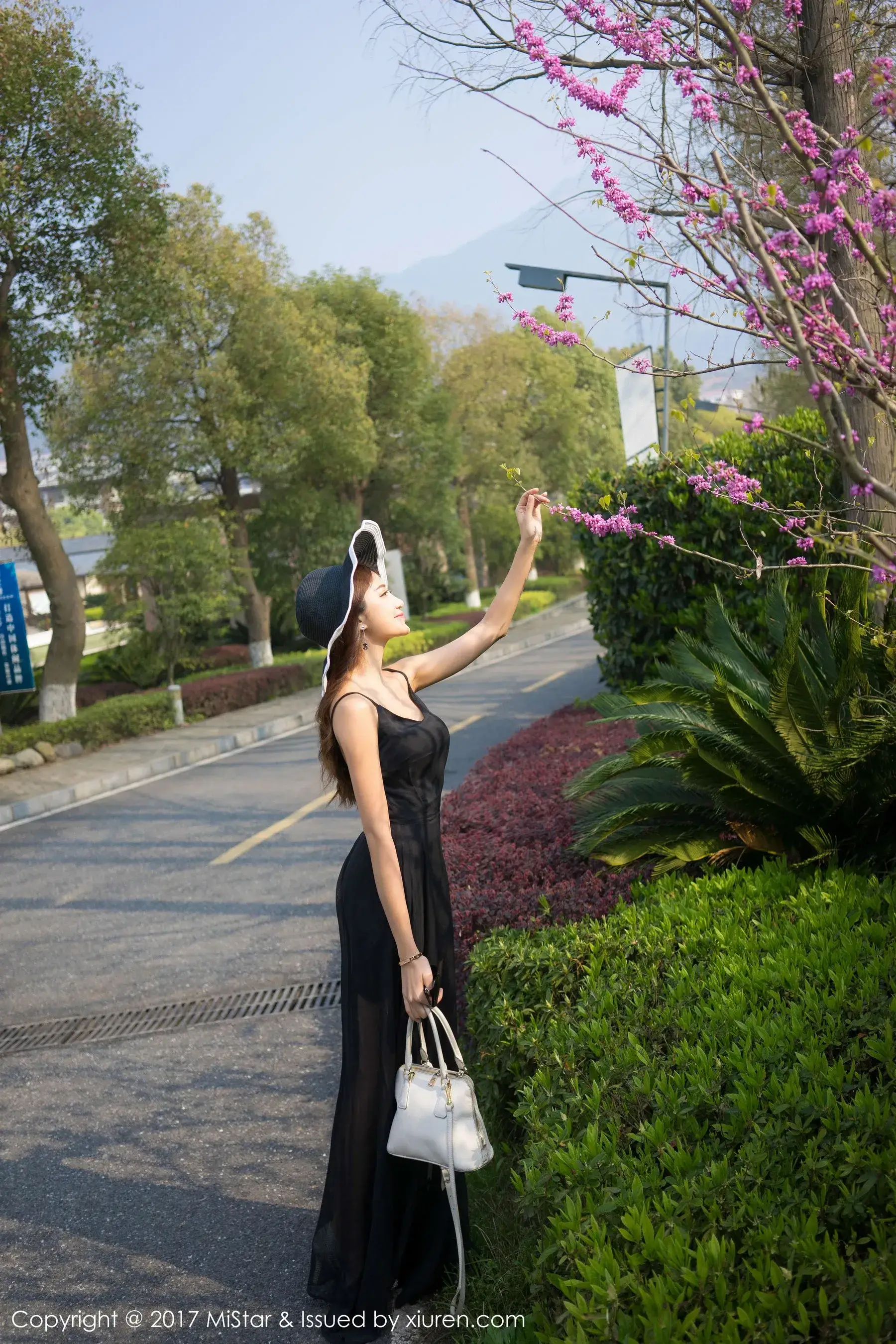 颜值美女@小蕾蕾 &#038;旅拍系列 魅妍社 VOL.169