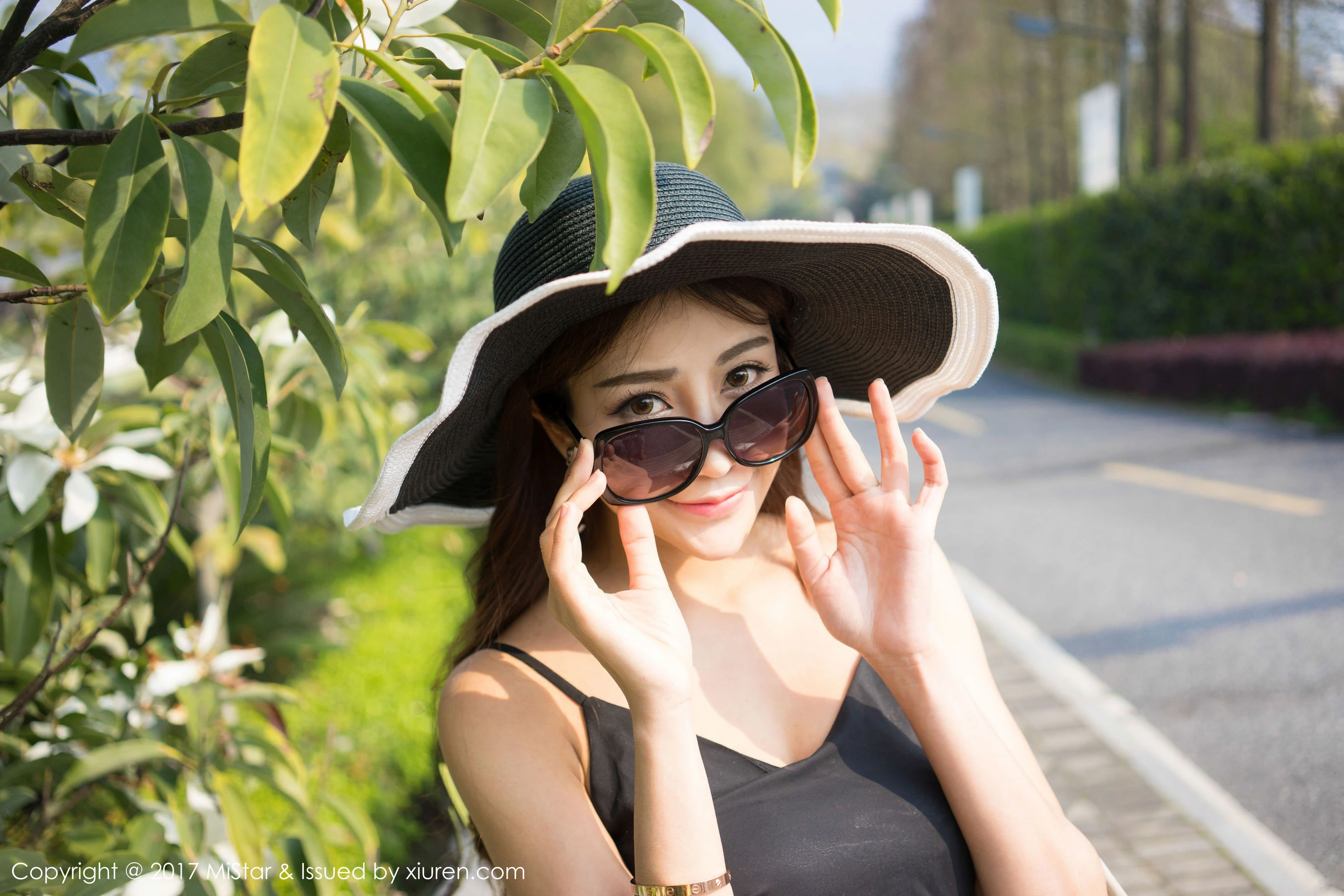 颜值美女@小蕾蕾 &#038;旅拍系列 魅妍社 VOL.169