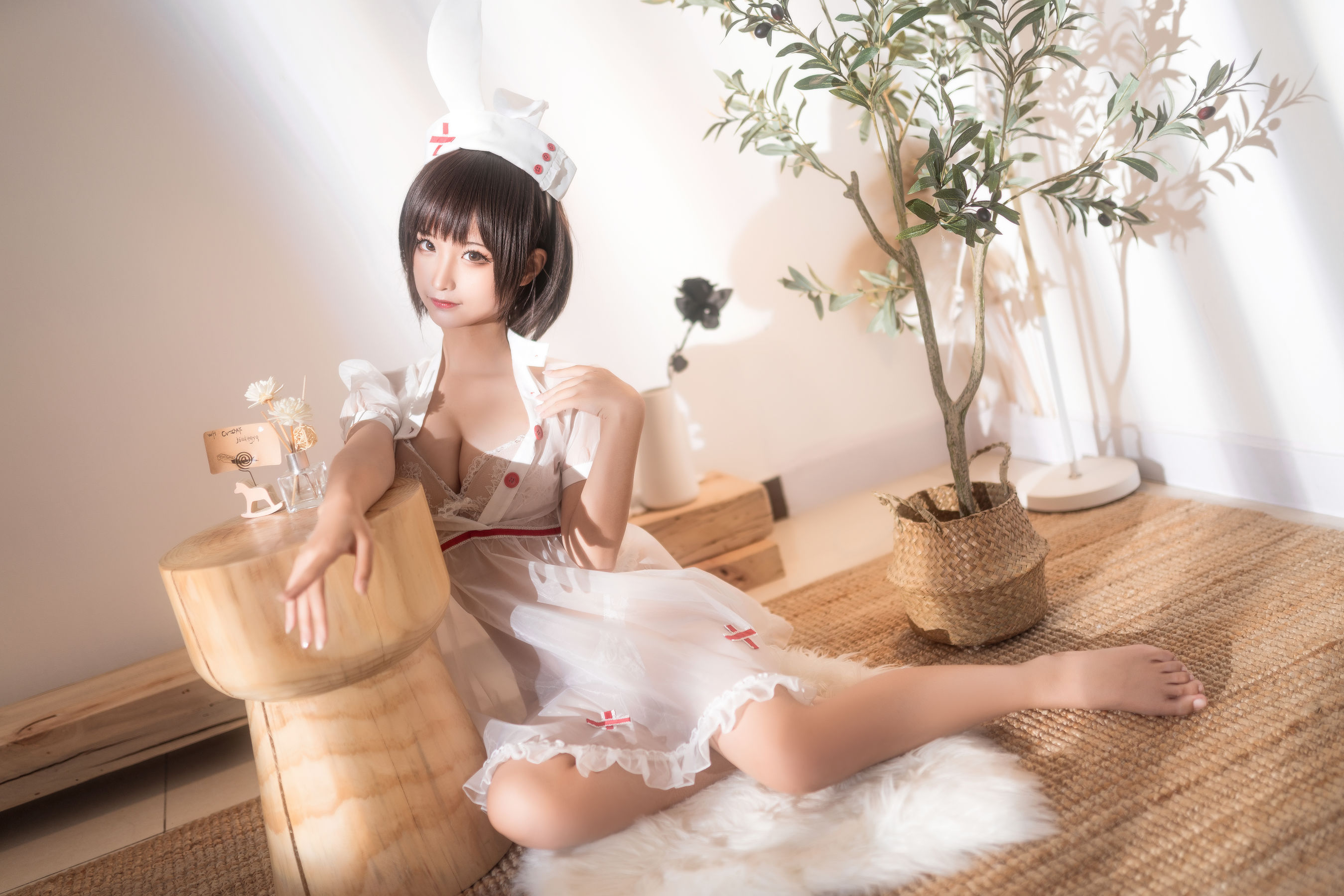 动漫博主蠢沫沫 – 透明护士 [60P]