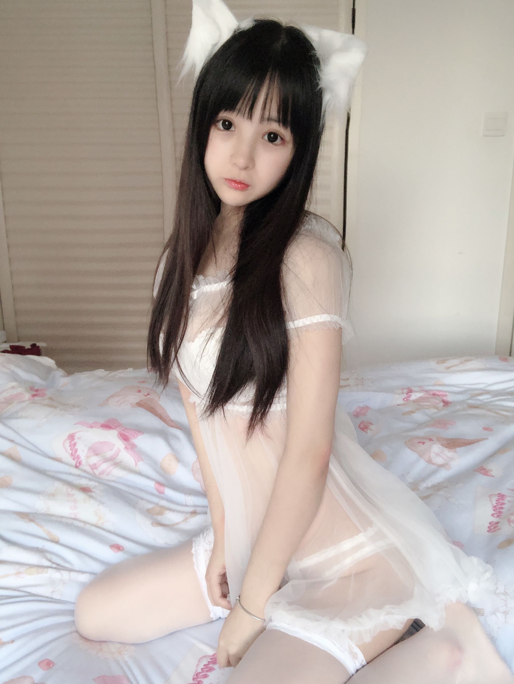 桜井宁宁 – 小白猫 蕾丝内衣 [31P]