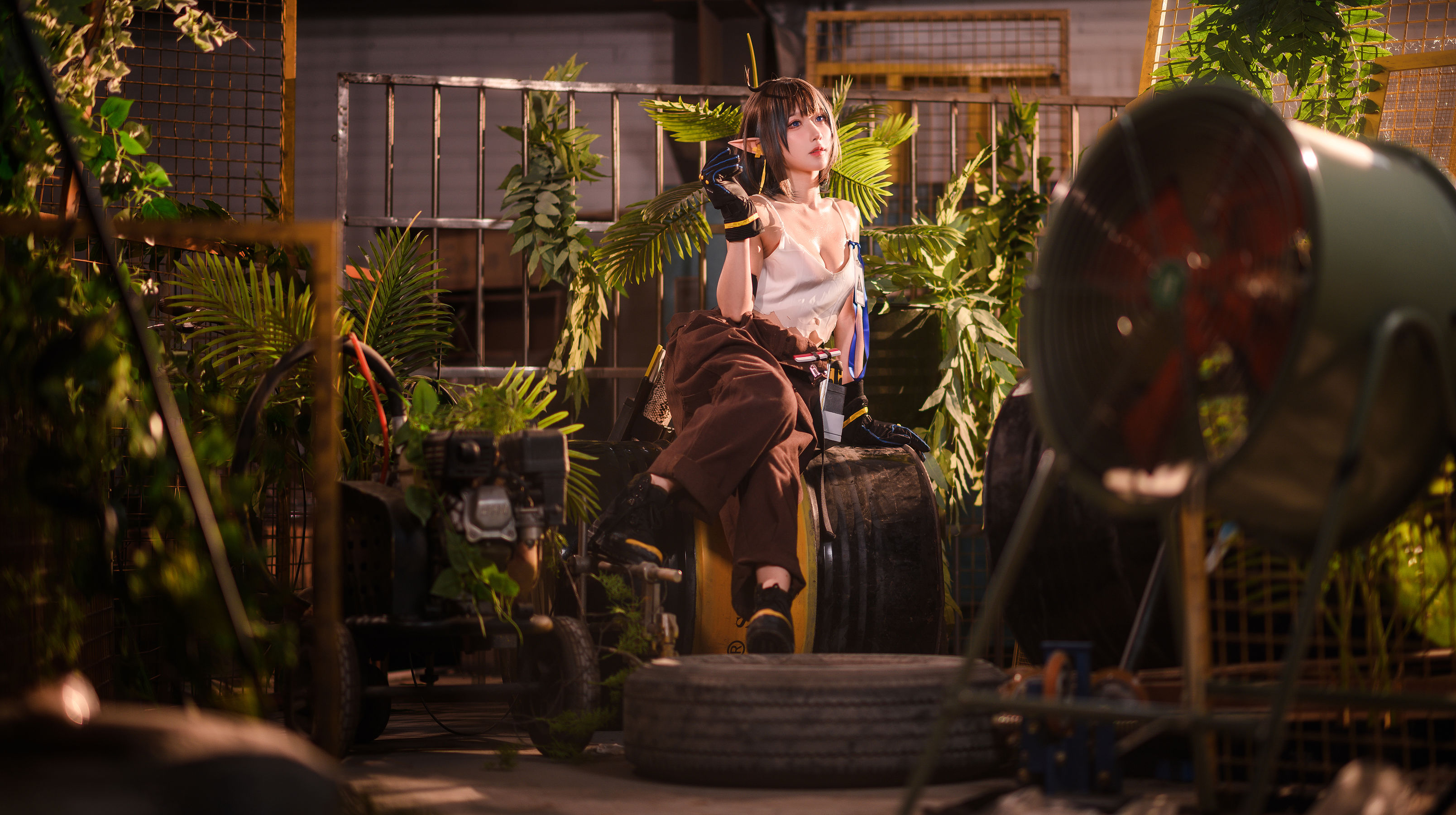 动漫博主阿包也是兔娘 – 明日方舟 森蚺 [33P]