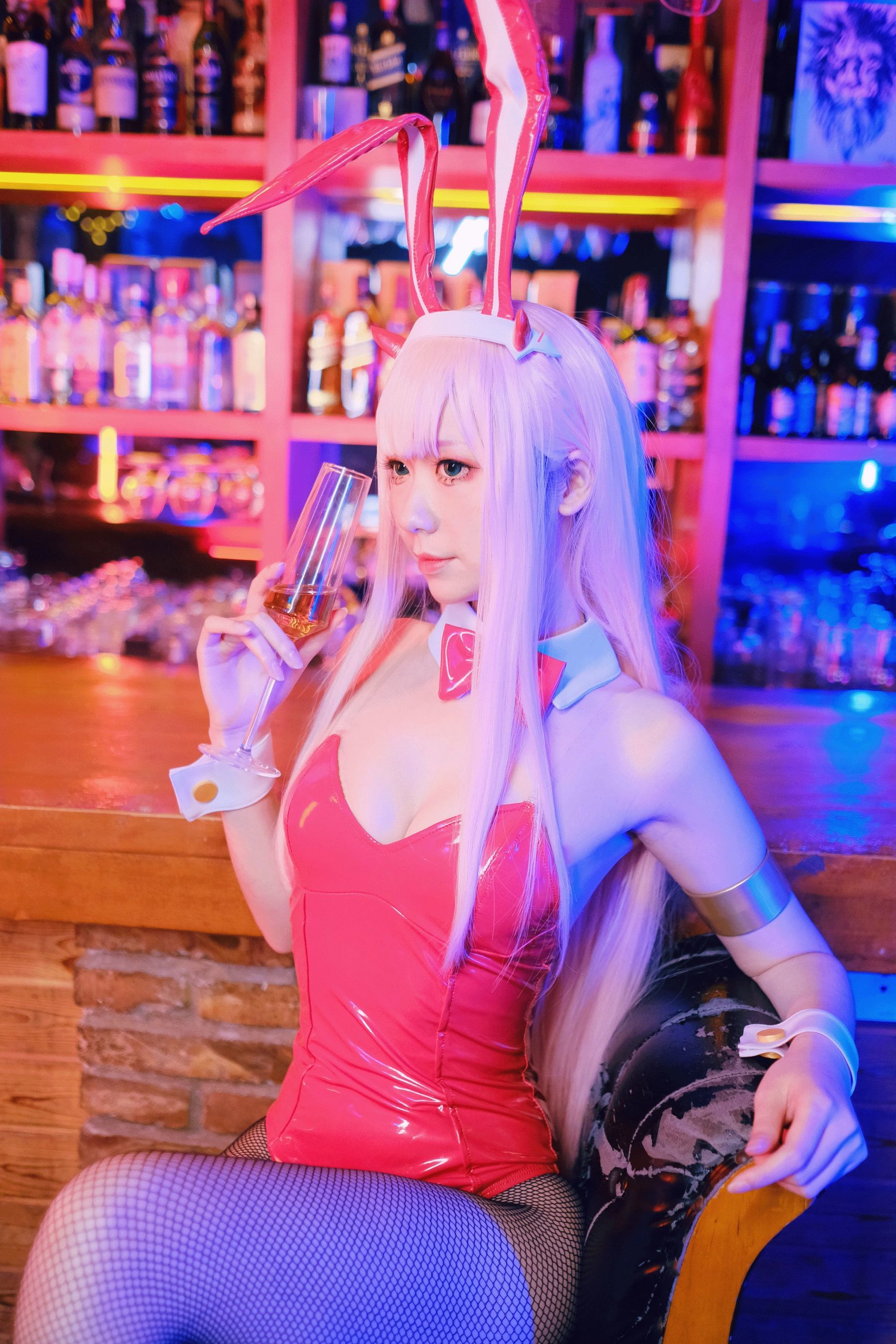 izumi泉桃子福利 – 兔女郎 [40P]