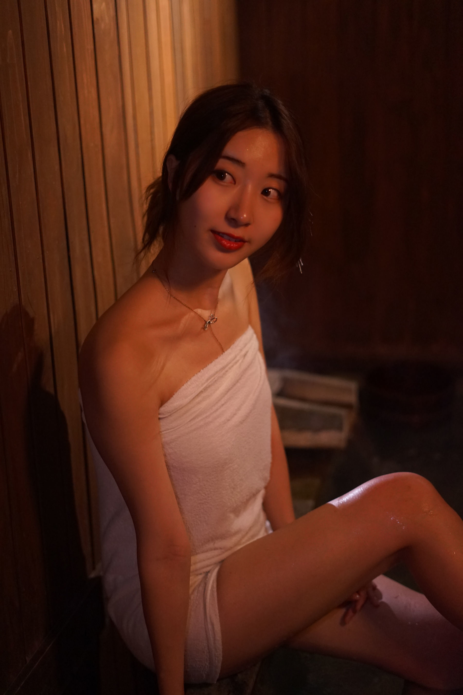 人气Coser黑川 浴巾 [13P]