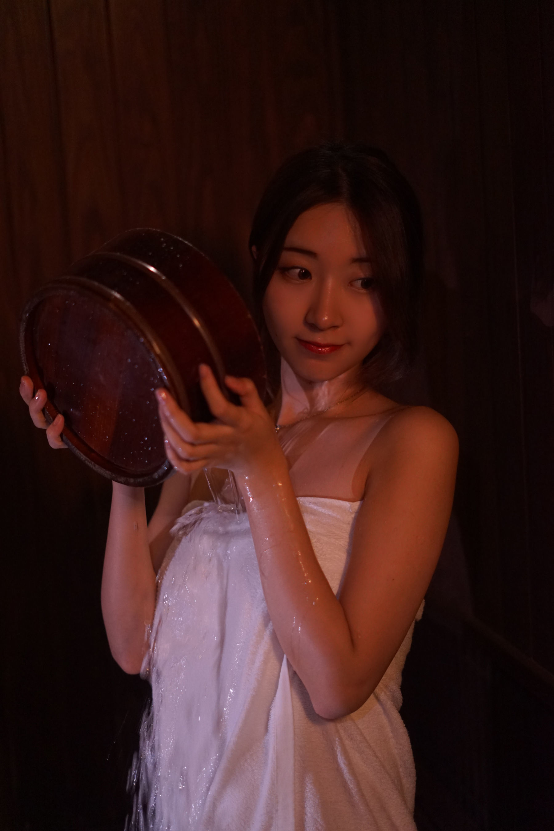 人气Coser黑川 浴巾 [13P]