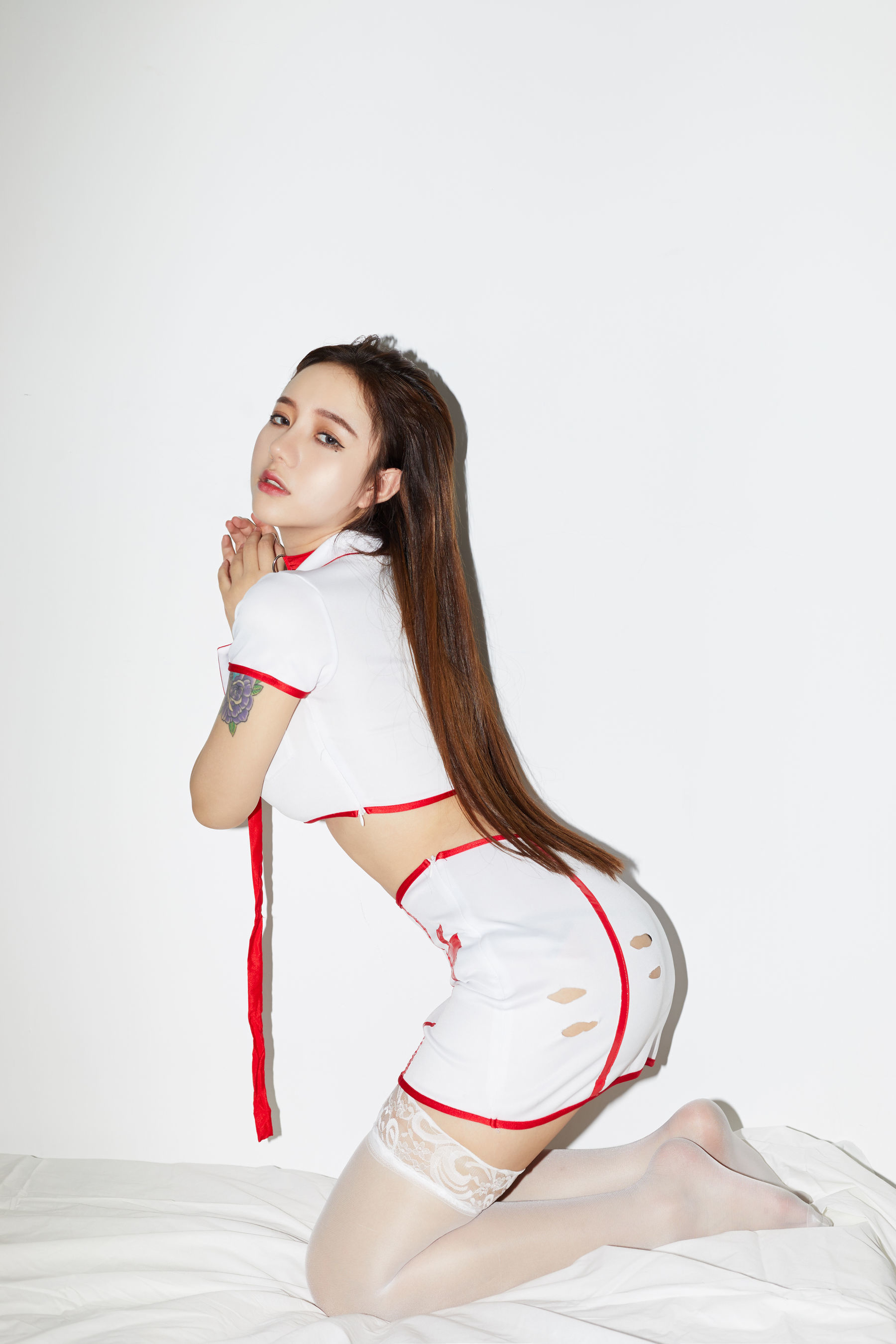 [萝莉COS] 洛丽塔大哥 – 护士小姐 [14P]