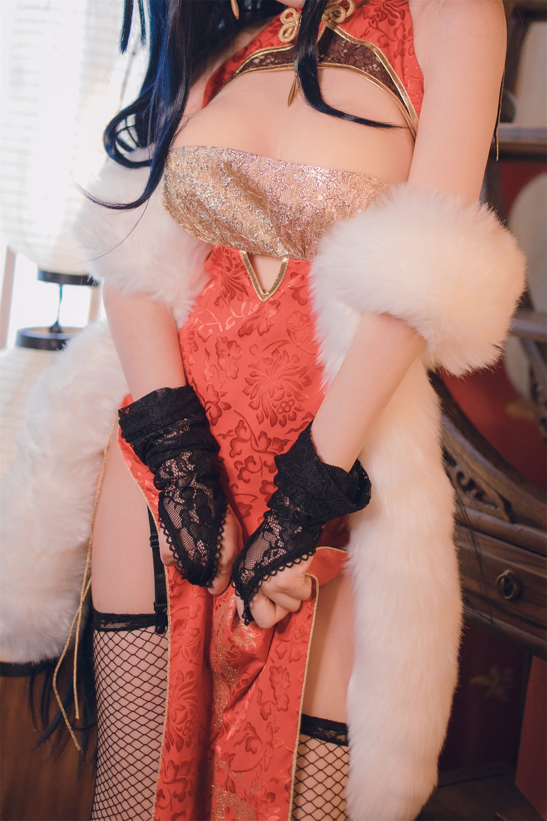 Coser衣衣 – 碧蓝航线 大凤旗袍 [35P]