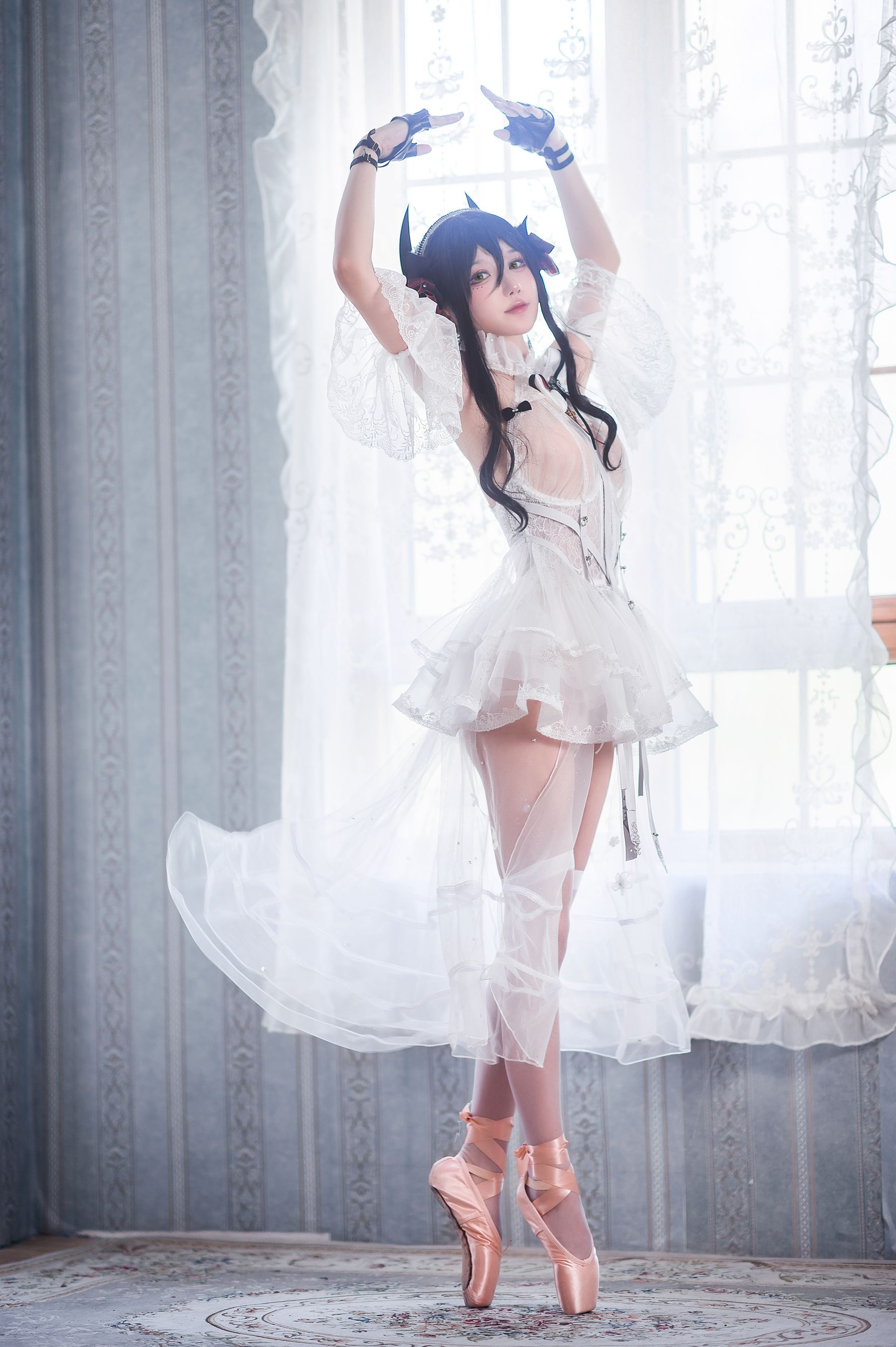 动漫博主阿包也是兔娘 – 明日方舟 伊内斯芭蕾 [25P]