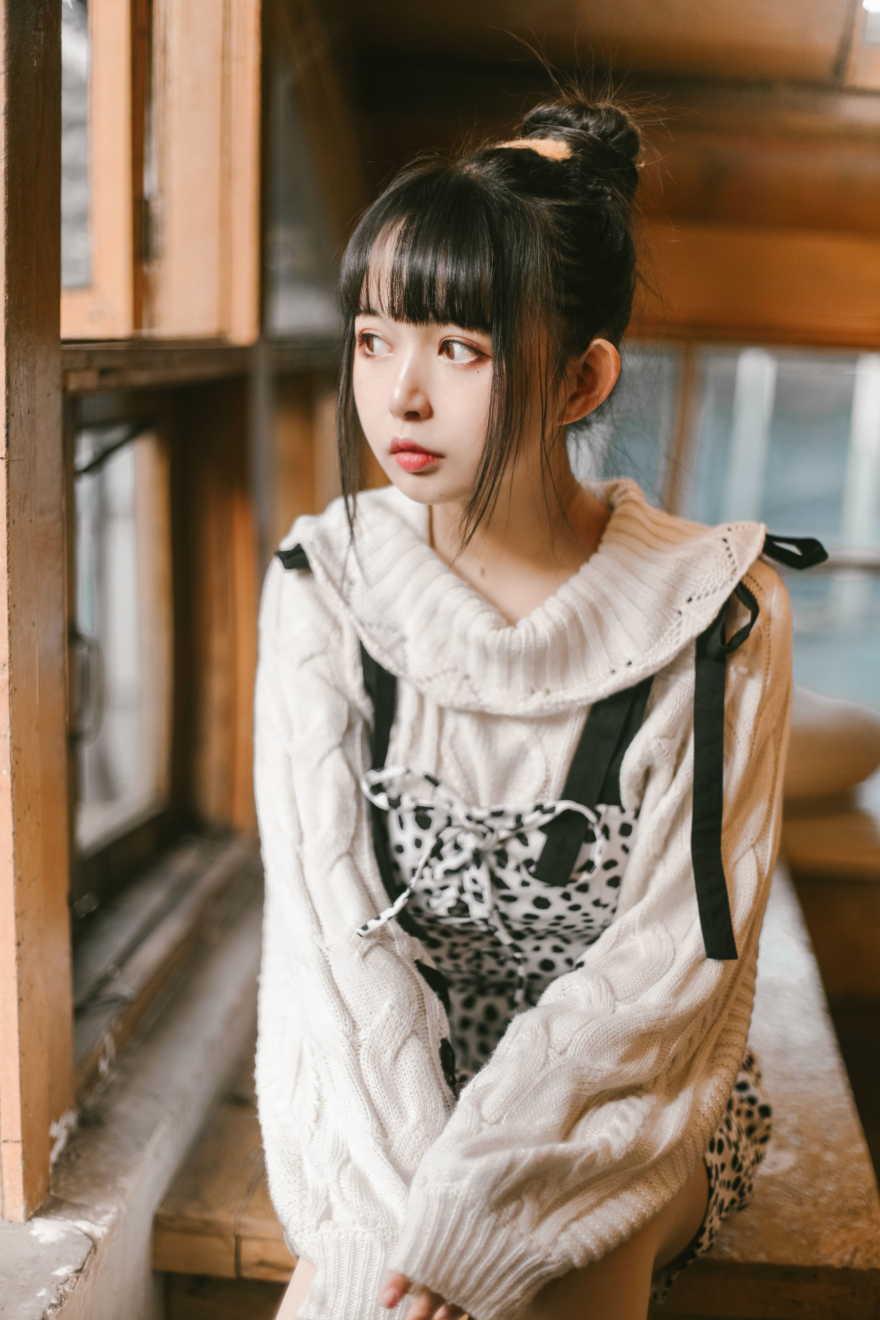 大眼萌妹黑猫猫OvO 少女心事 [21P]