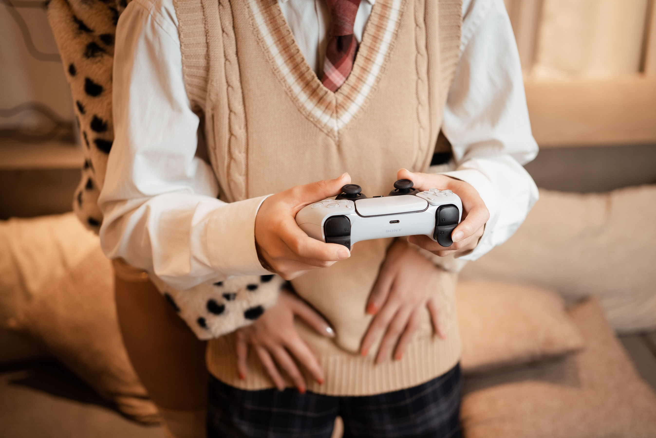 COS福利rioko凉凉子(肉扣热热子) – 年上の韵 涩谷辣妹 [21P]