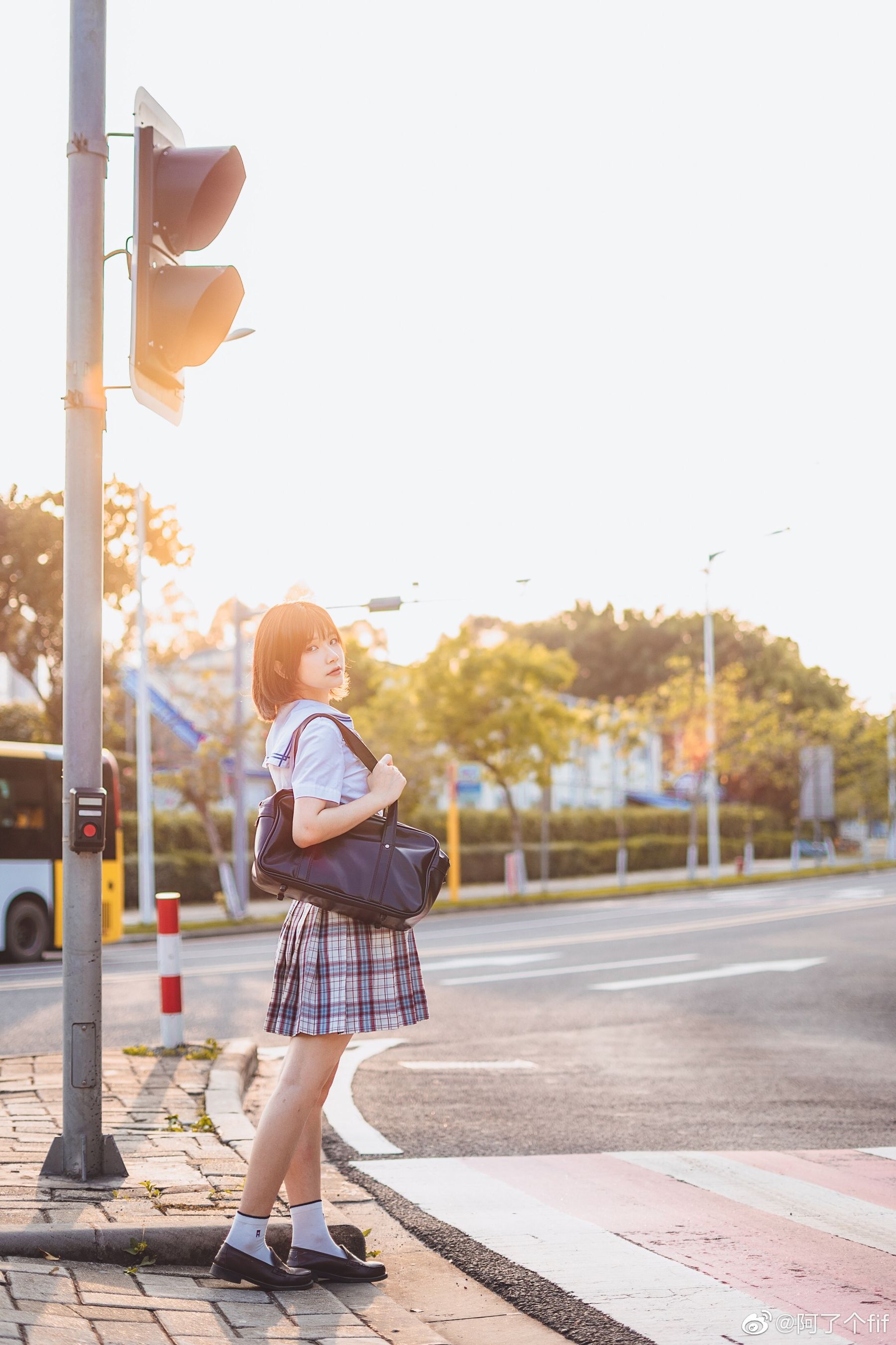 动漫博主阿了个fifi – 阳光JK [9P]