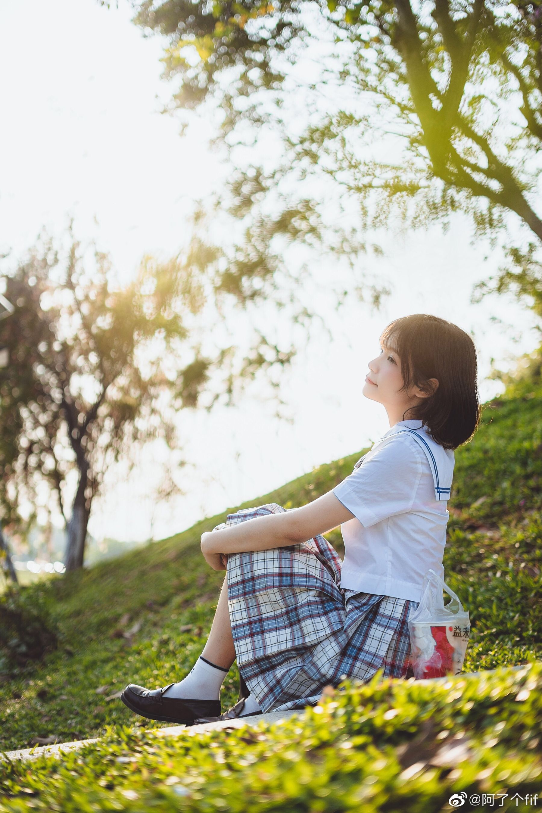 动漫博主阿了个fifi – 阳光JK [9P]