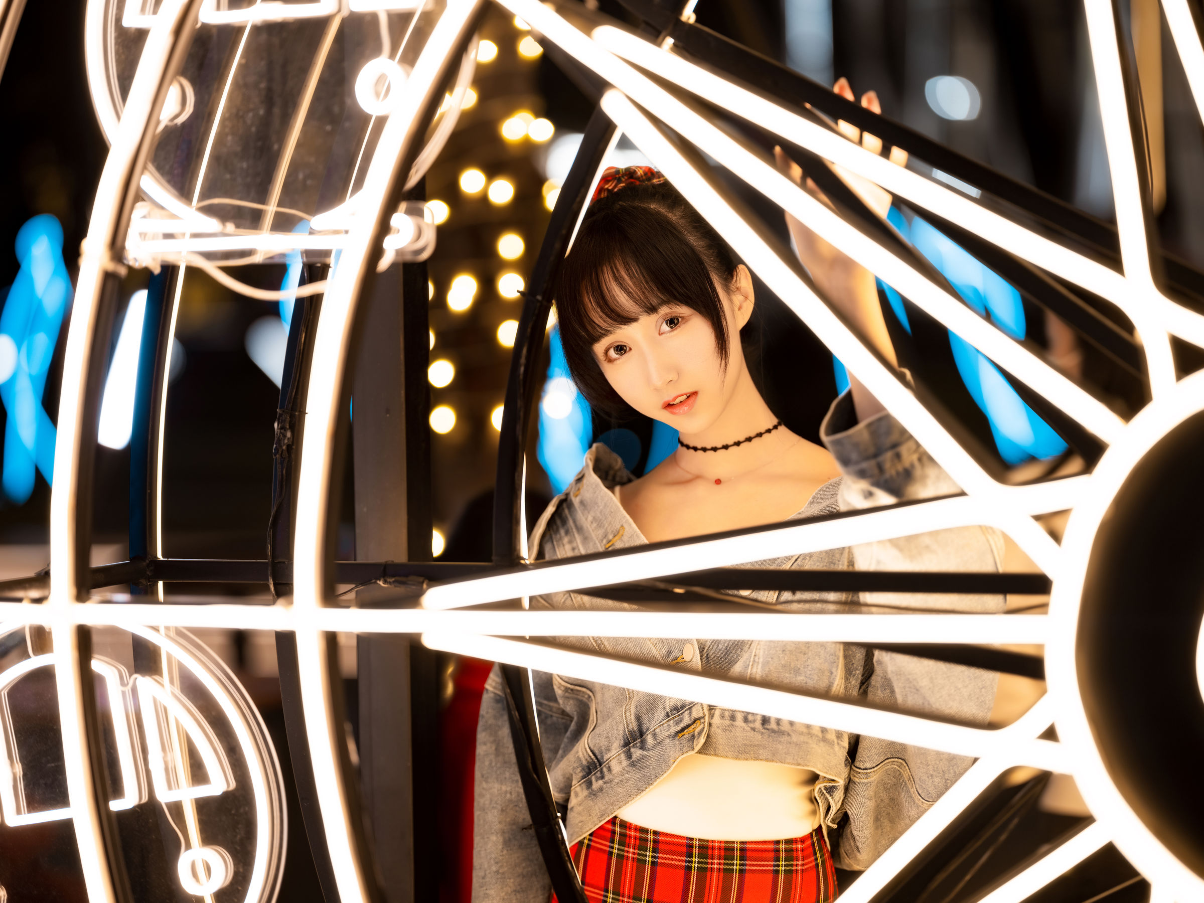 萌系小姐姐木绵绵OwO – 都市夜恋 [26P]