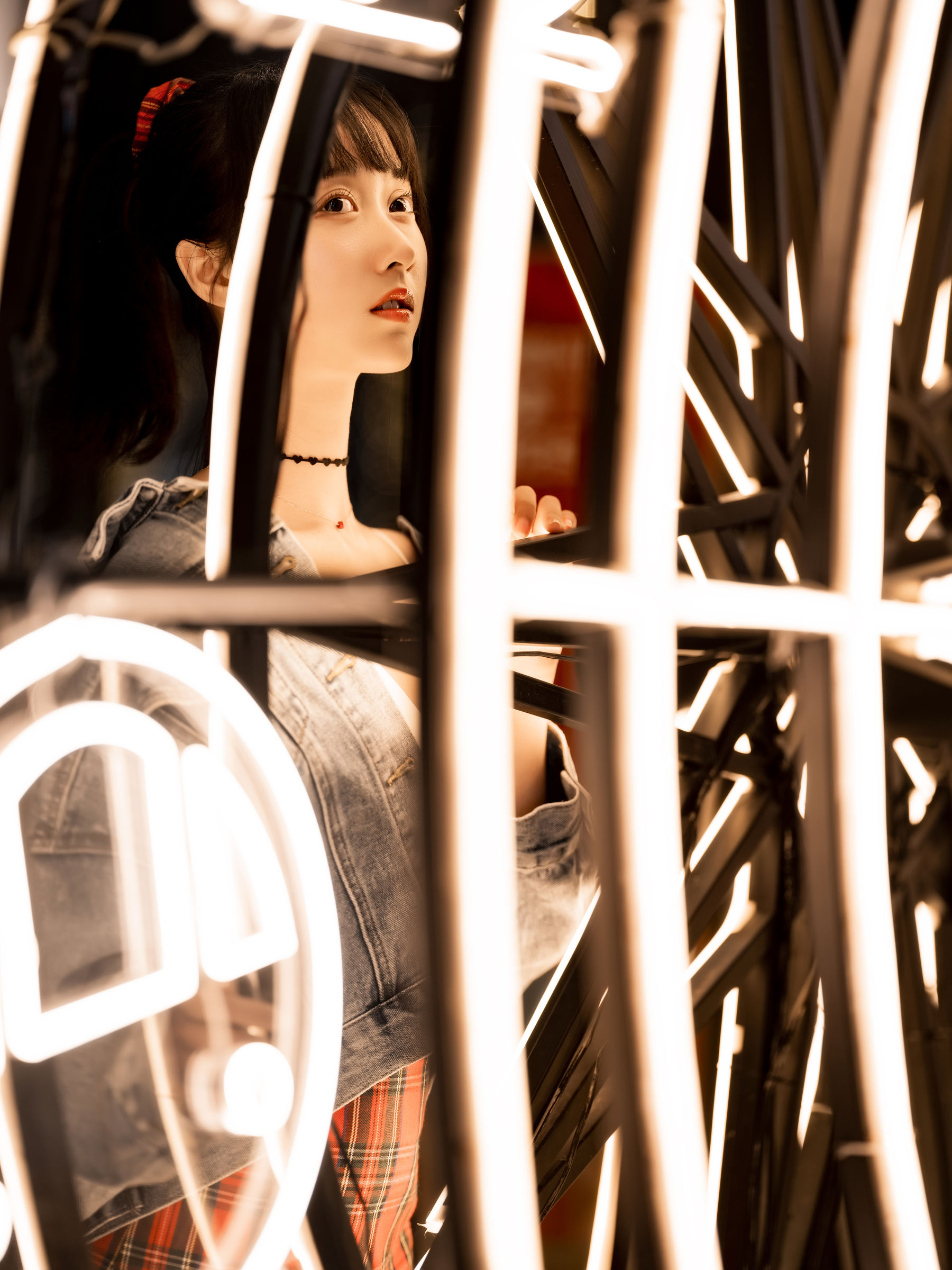 萌系小姐姐木绵绵OwO – 都市夜恋 [26P]