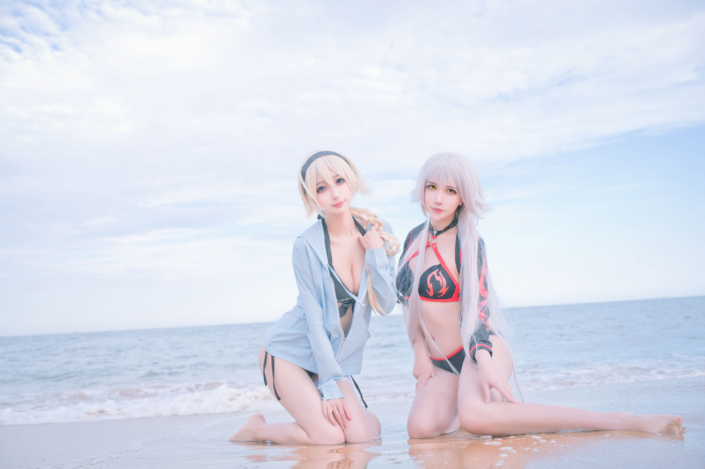 周叽是可爱兔兔 – 黑白贞双人泳衣 [21P]