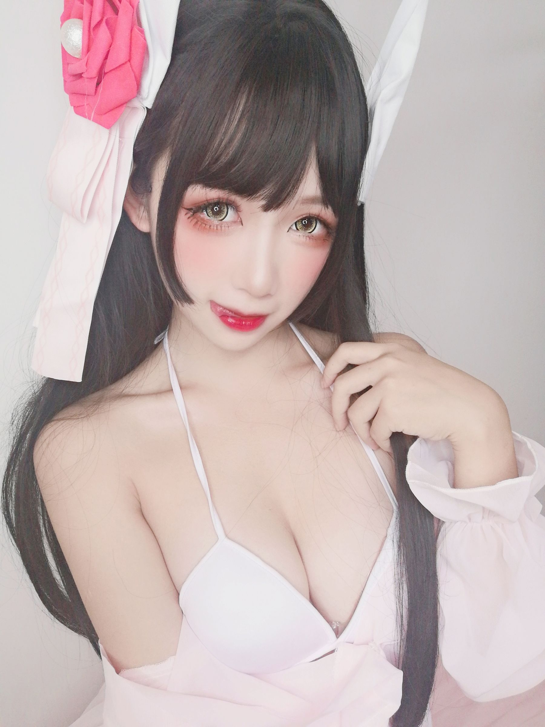 动漫博主樱落酱w – 鲟睡衣 [17P]