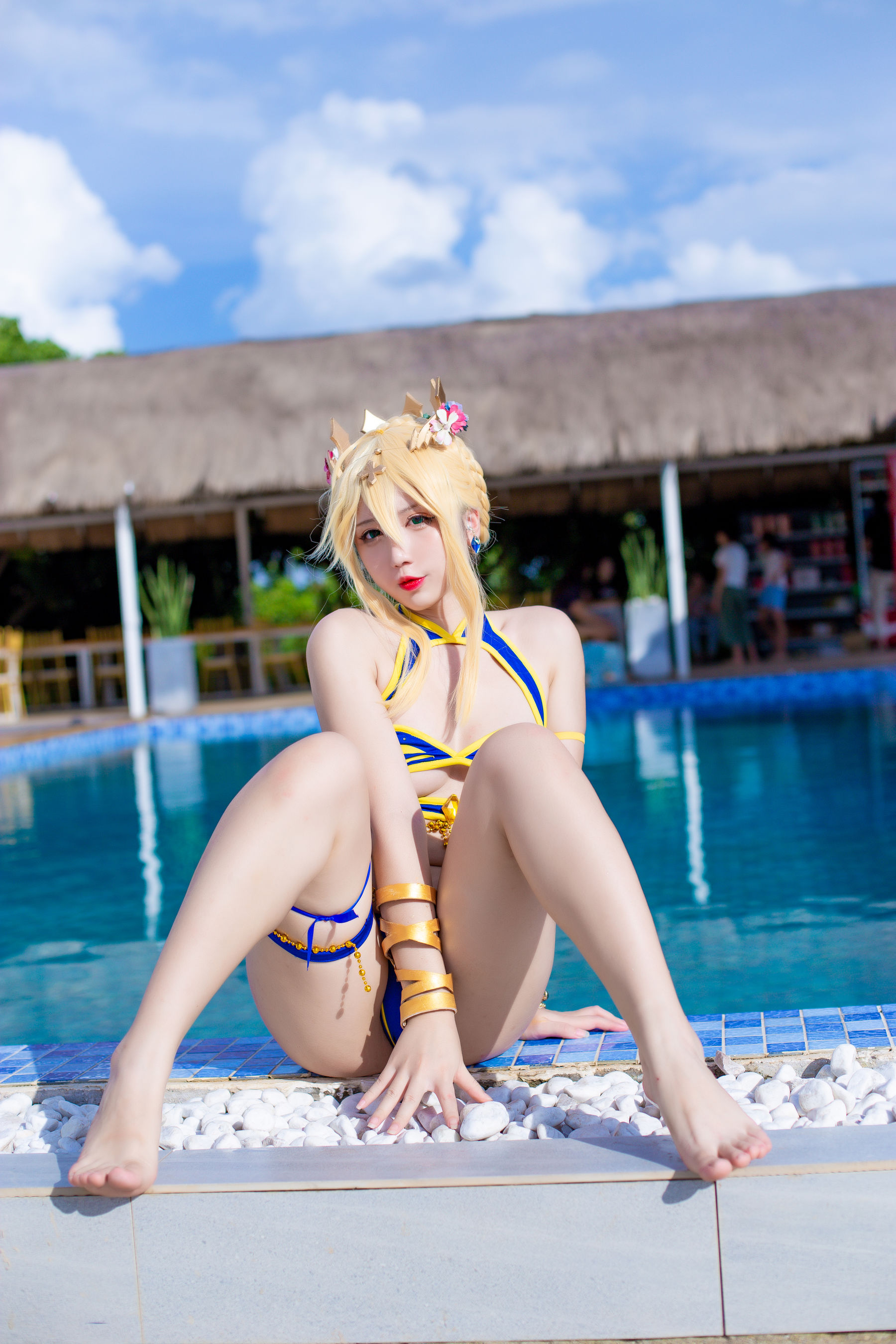 动漫博主九曲Jean – 白枪呆同人泳装 [16P]