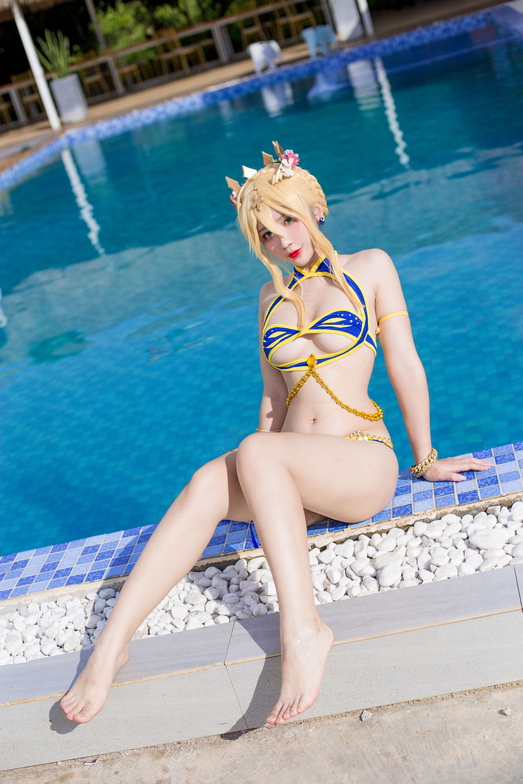 动漫博主九曲Jean – 白枪呆同人泳装 [16P]