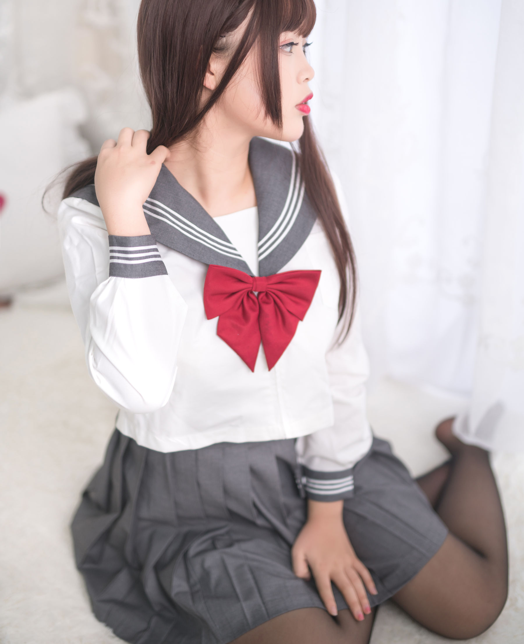 [Cosplay写真] 萌系小姐姐-白烨- – 黑丝制服少女 [60P]