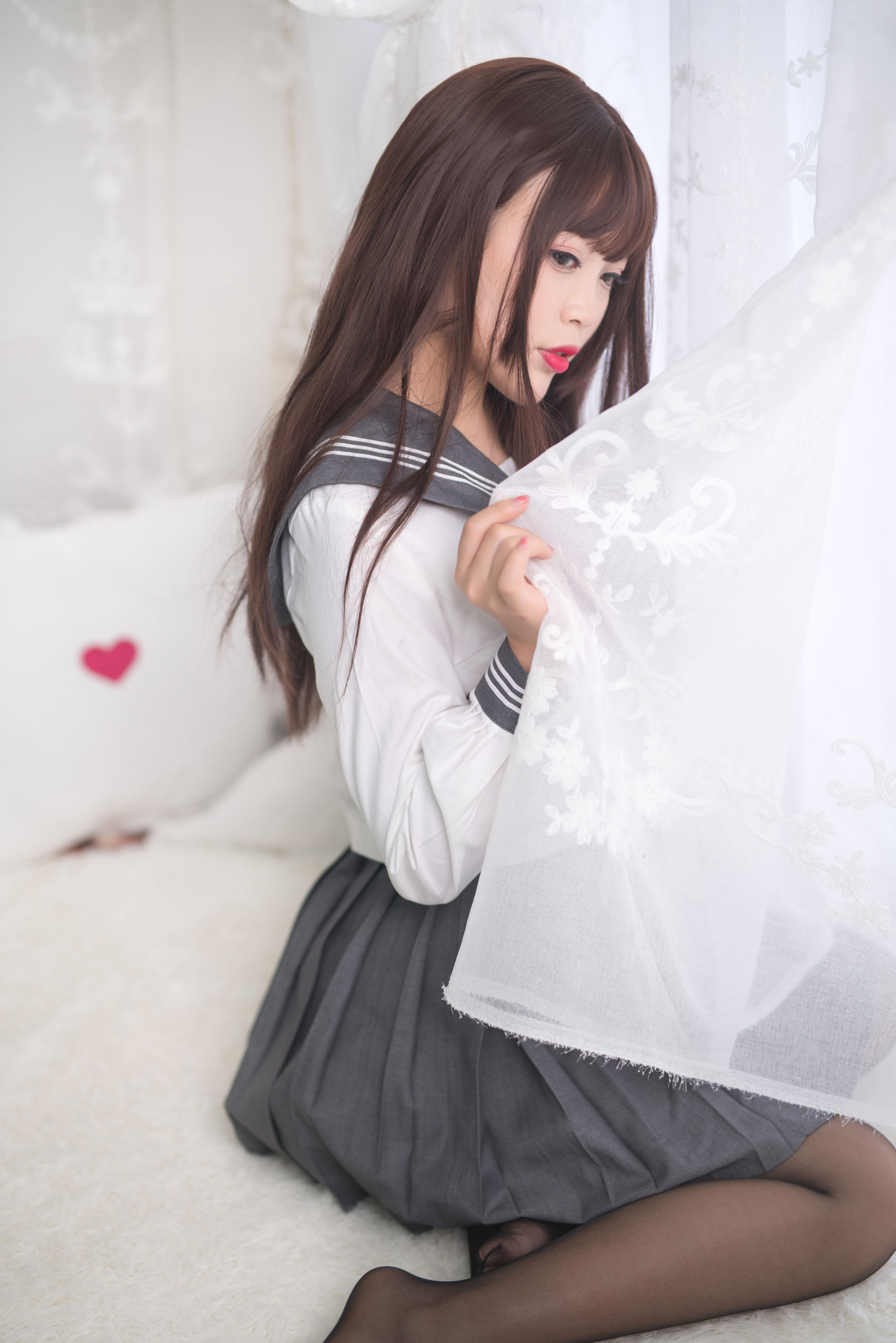 [Cosplay写真] 萌系小姐姐-白烨- – 黑丝制服少女 [60P]