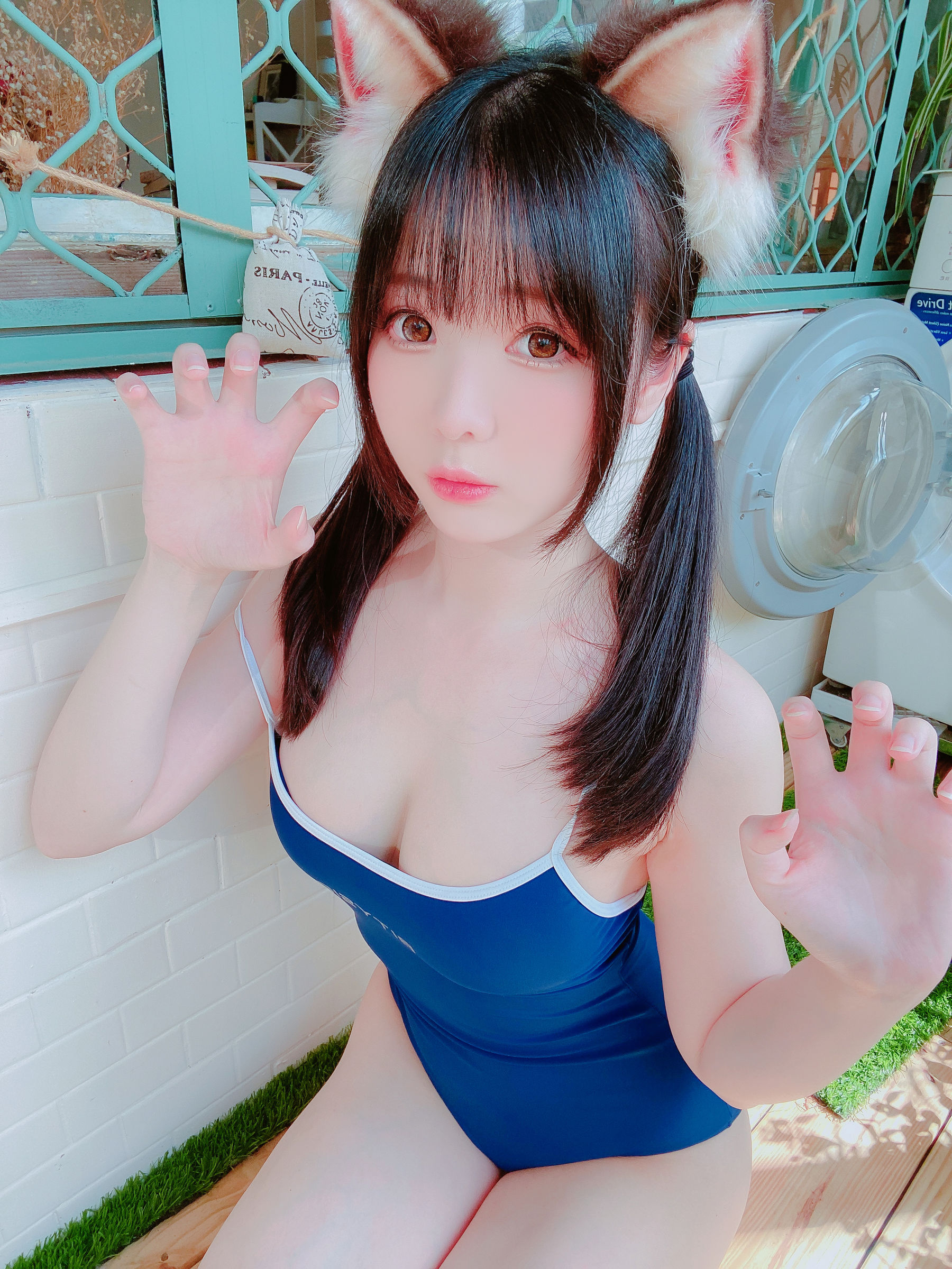 微博妹纸霜月shimo[fantia] 2022-11-17 スク水 [15P]