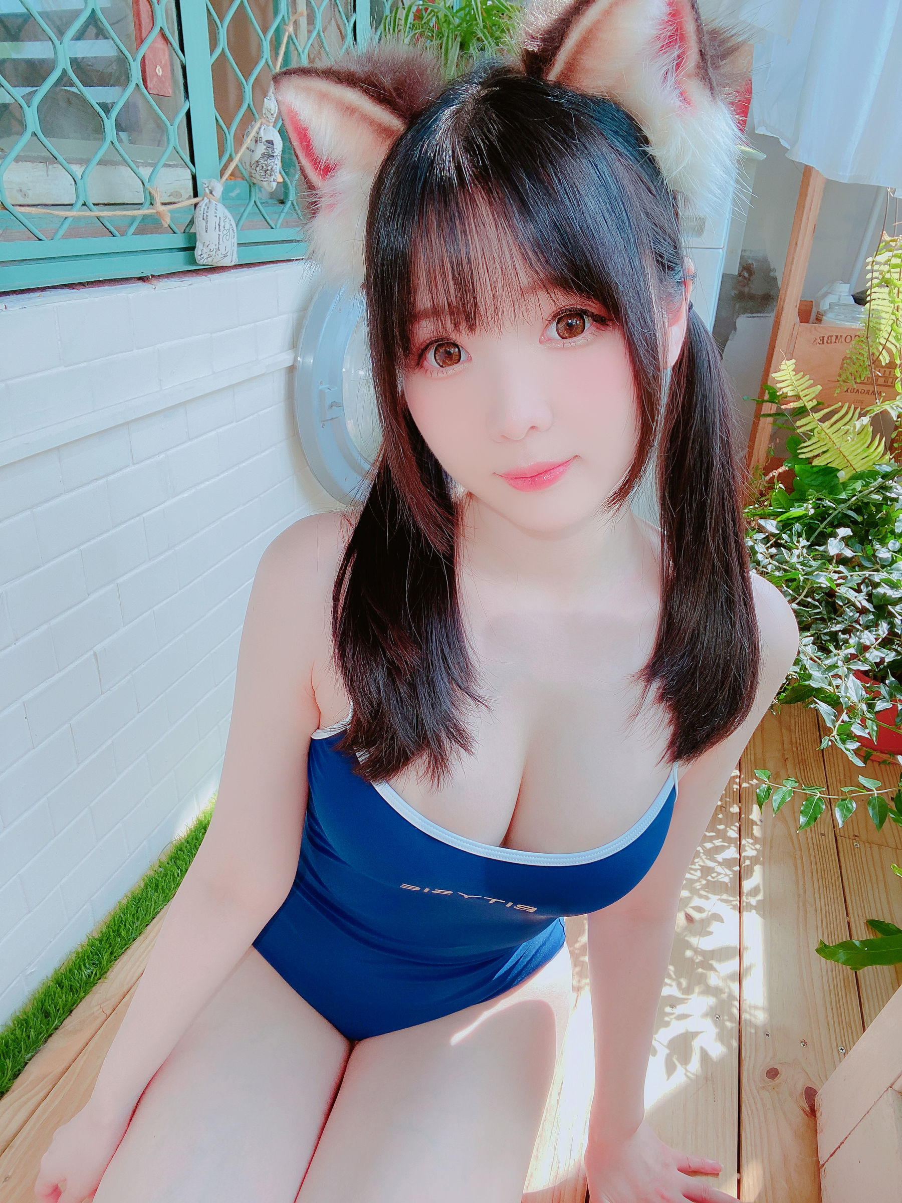 微博妹纸霜月shimo[fantia] 2022-11-17 スク水 [15P]