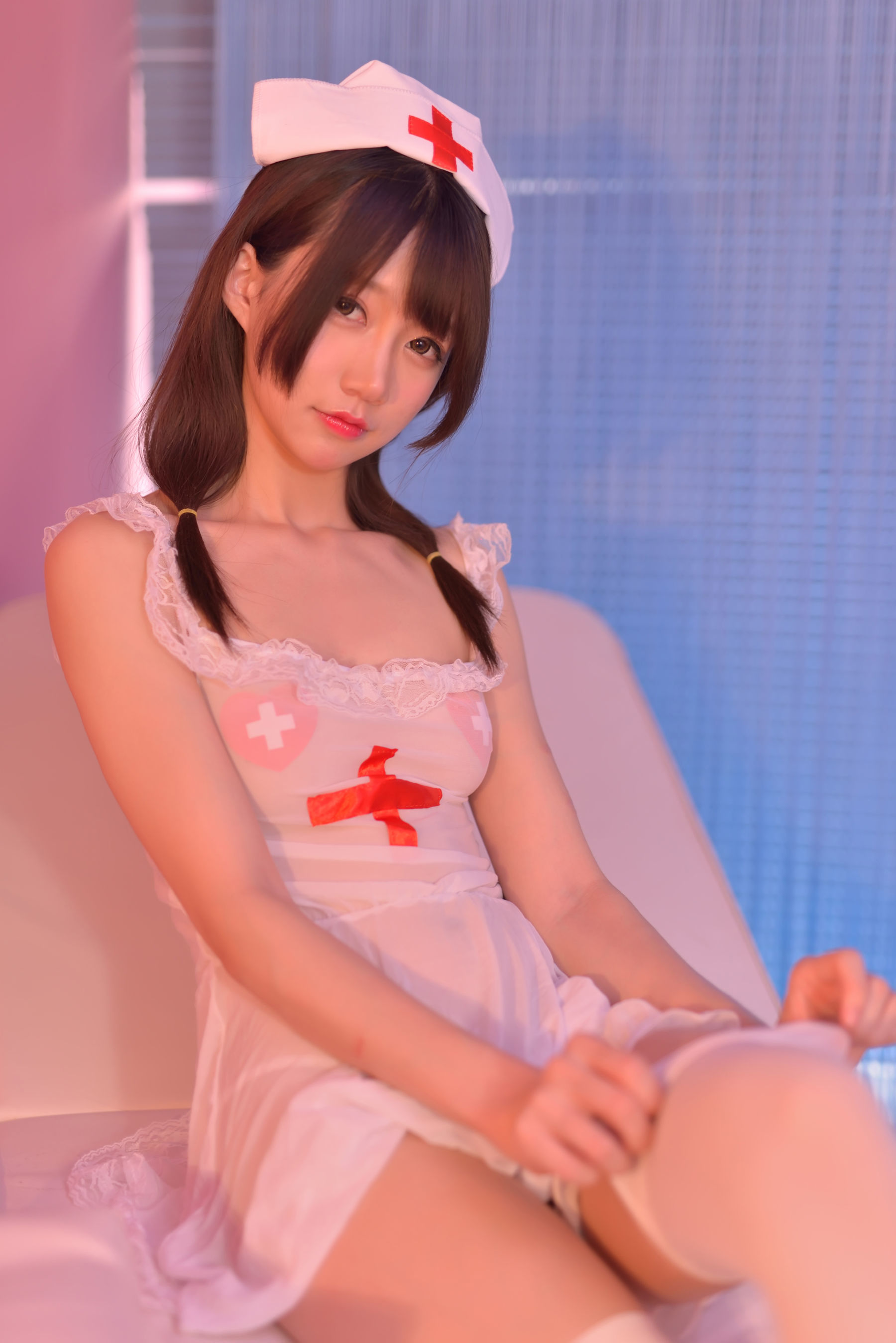 [萝莉COS] NAGISA魔物喵 VOL.04 性感看护师 [110P]