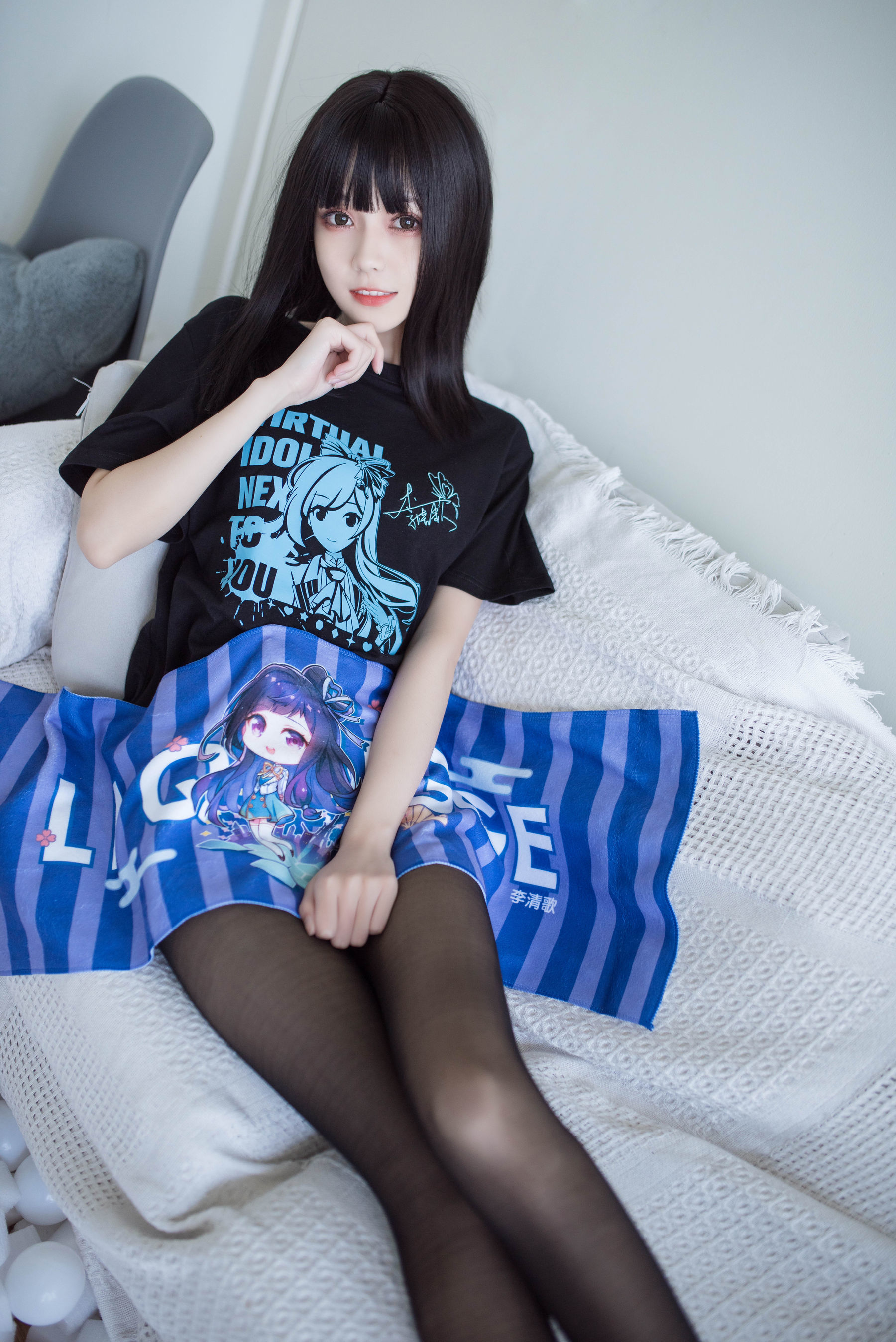 [萝莉COS] 小妖精你的负卿 – 居家私服+穹妹女仆 [17P]