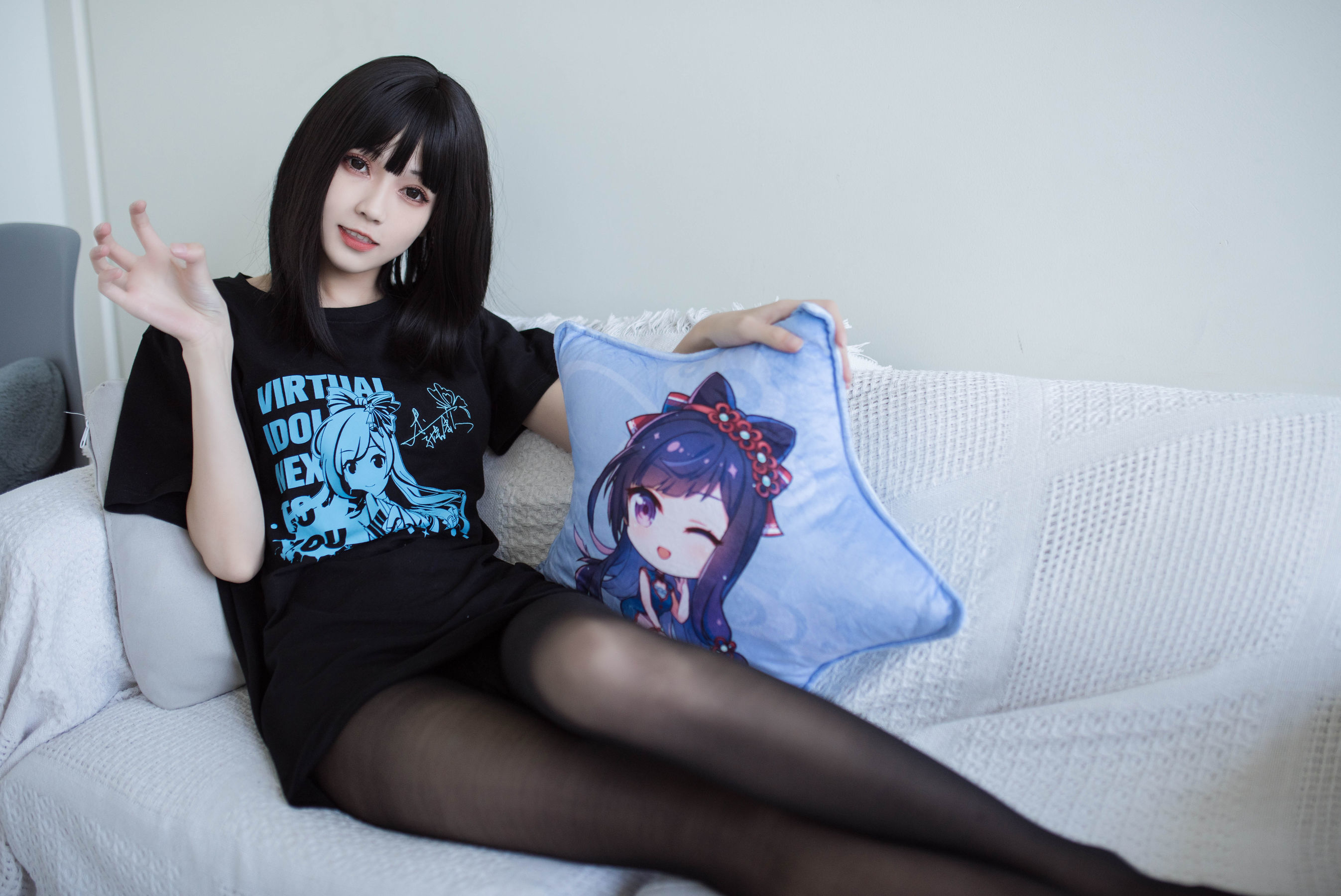 [萝莉COS] 小妖精你的负卿 – 居家私服+穹妹女仆 [17P]