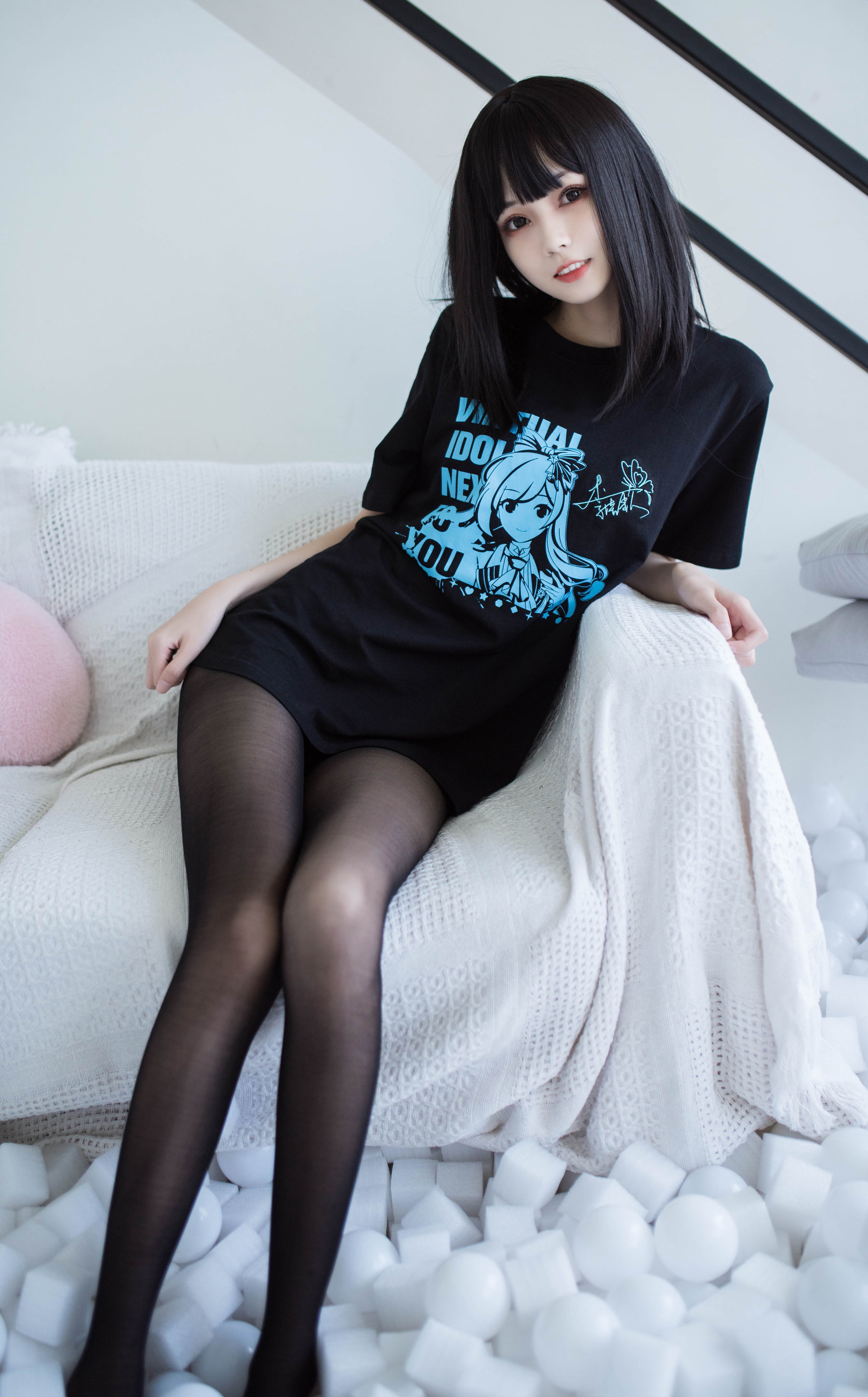 [萝莉COS] 小妖精你的负卿 – 居家私服+穹妹女仆 [17P]