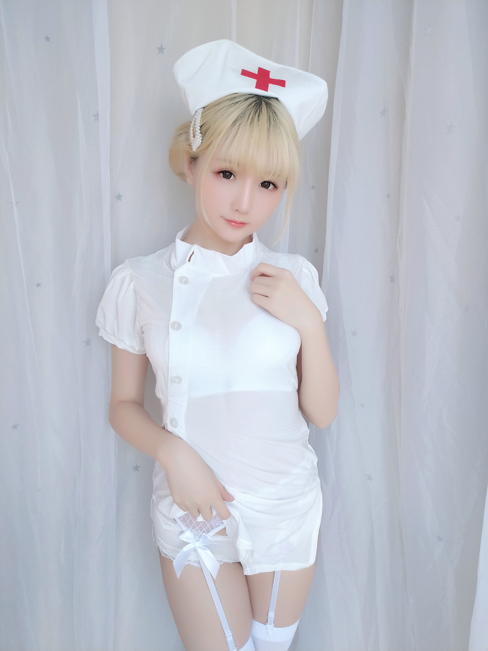 [萝莉COS] 星之迟迟 VOL.17 夜勤病栋 [60P]
