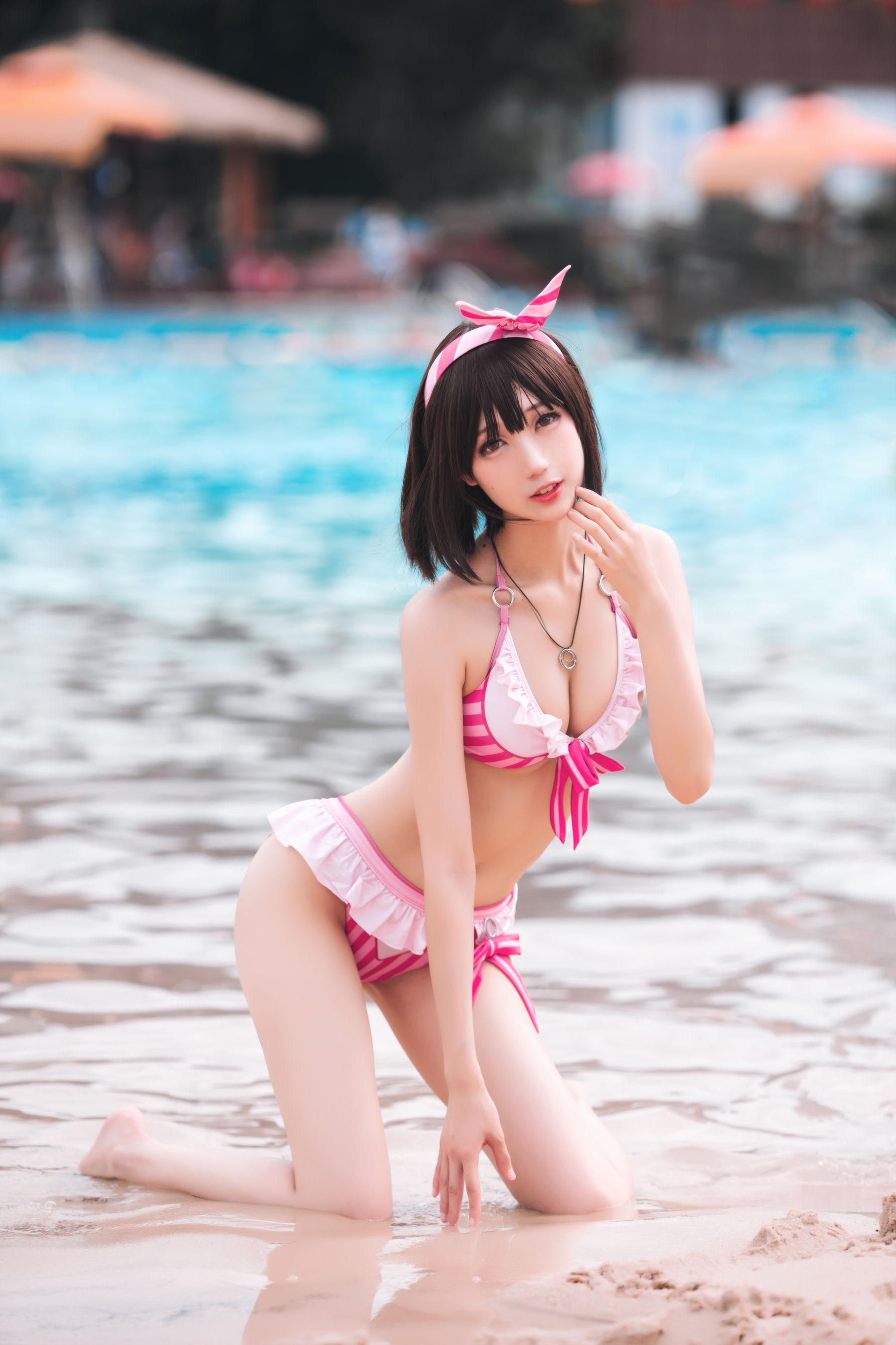 周叽是可爱兔兔 – 圣人惠水着 [19P]