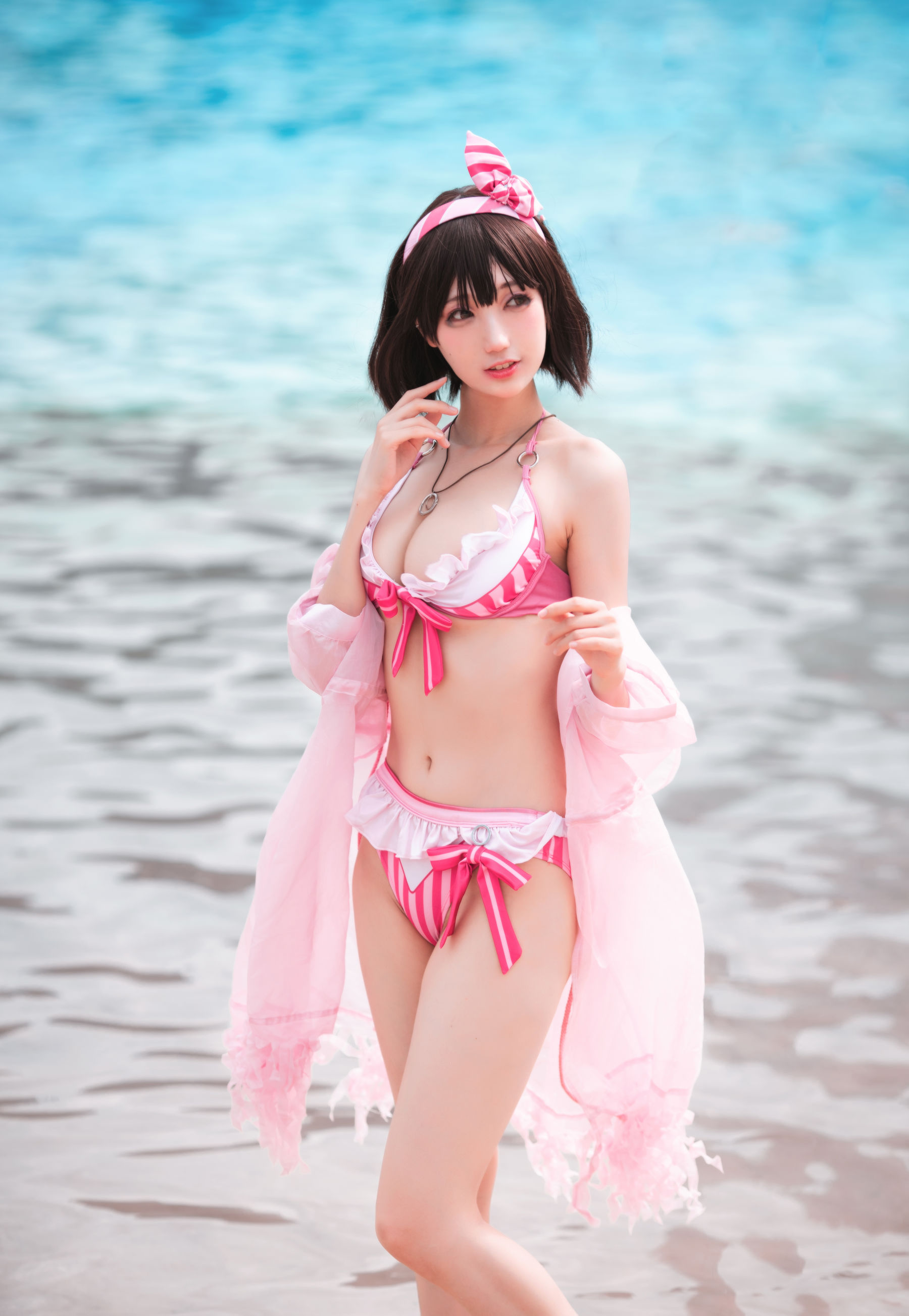 周叽是可爱兔兔 – 圣人惠水着 [19P]