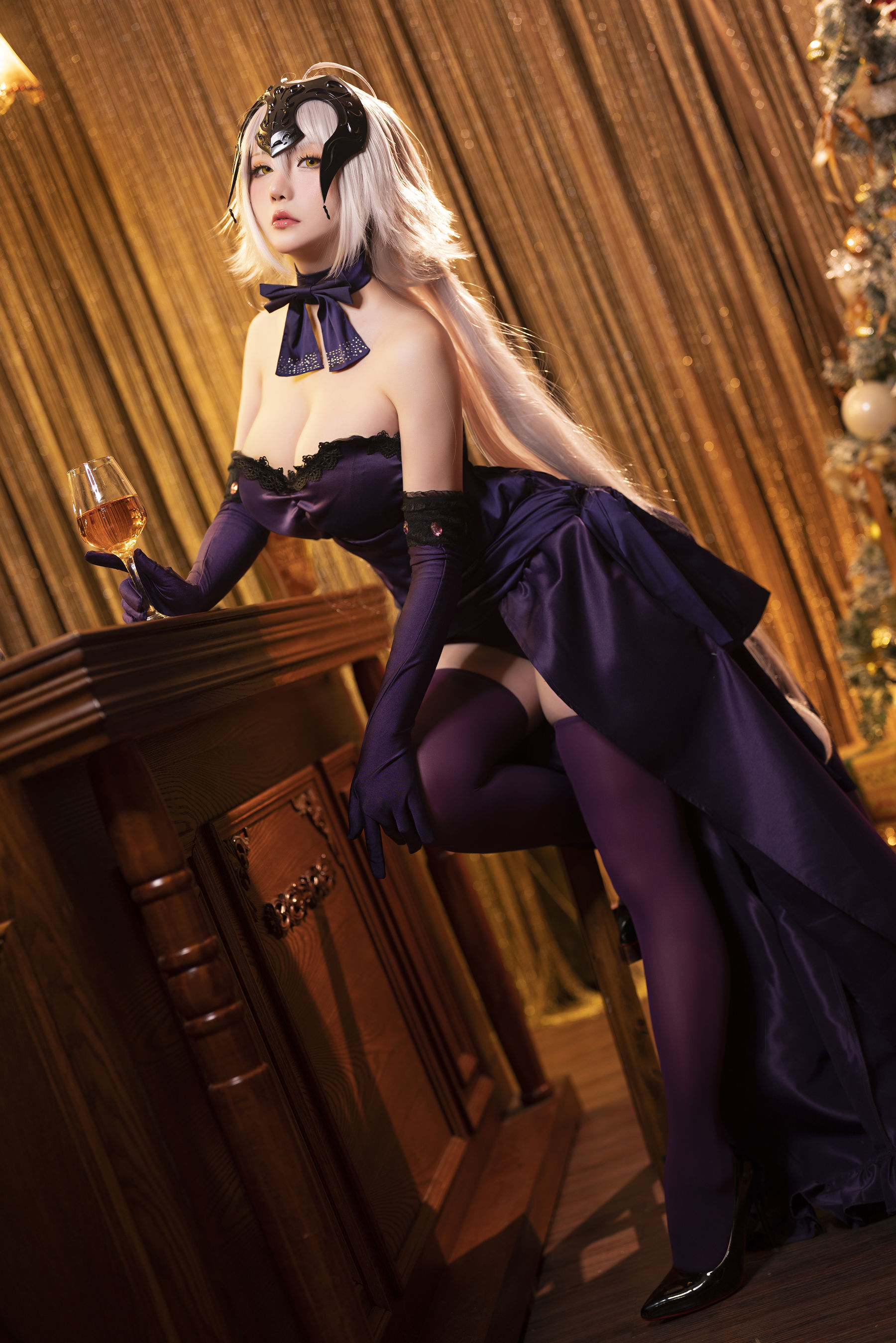 Coser小姐姐星之迟迟 – 圣诞节 黑贞 [41P]