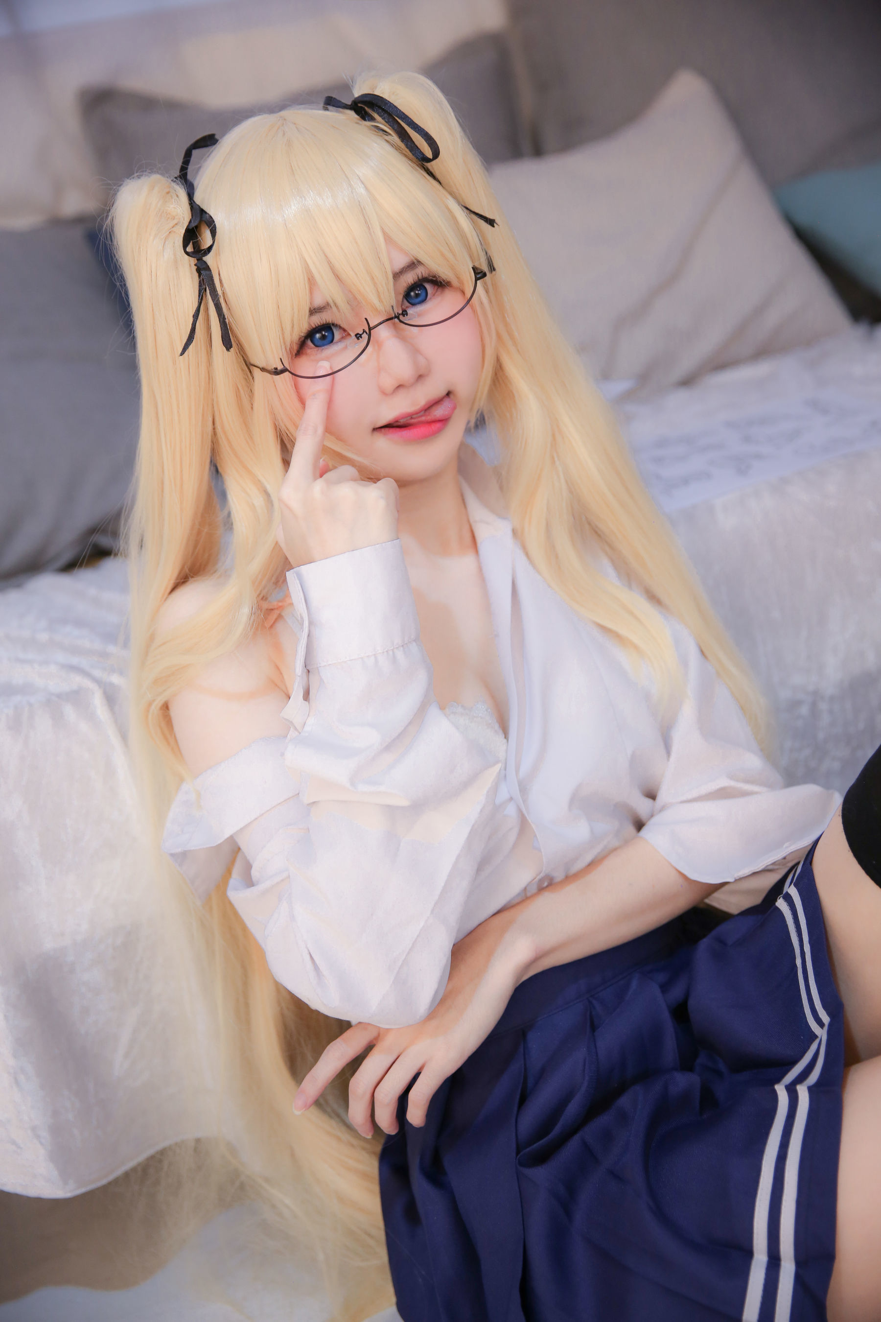 Sally Dorasnow – Eriri School Girl [43P]