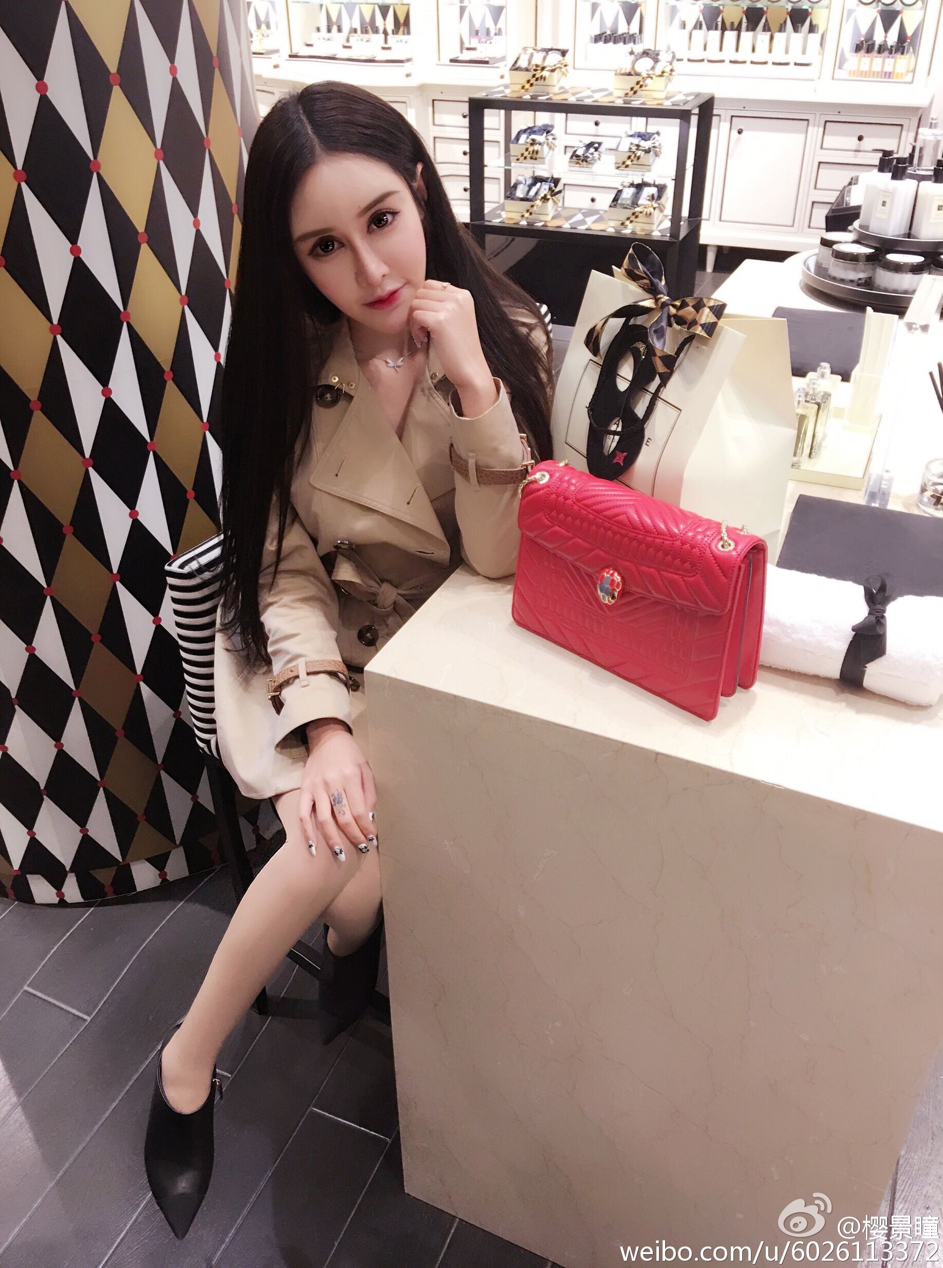 欣杨Kitty – 2017年微博私密美图合辑[超高清版] [95P]