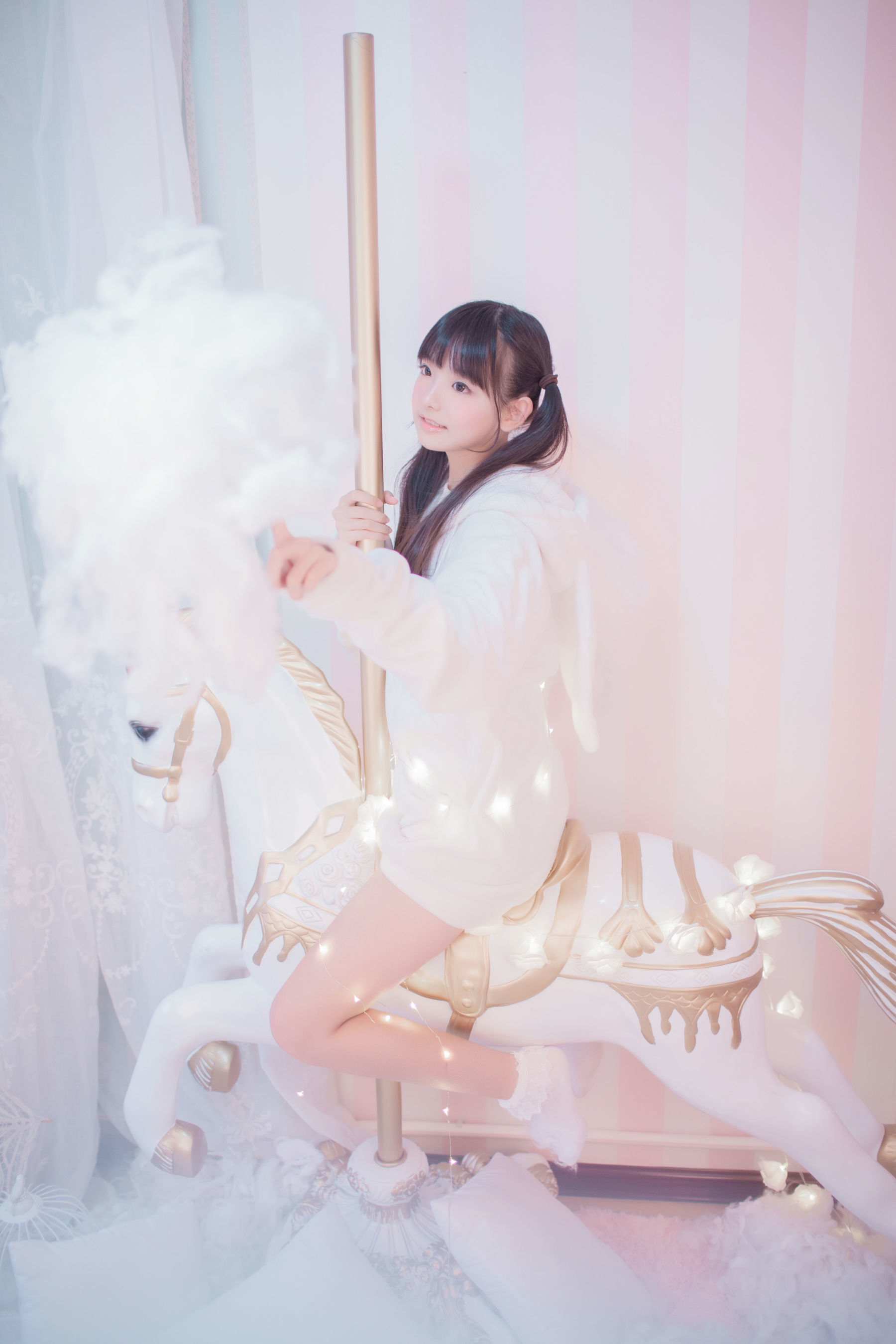 可爱妹妹樱群 玻璃罩下的旋转木马 [21P]