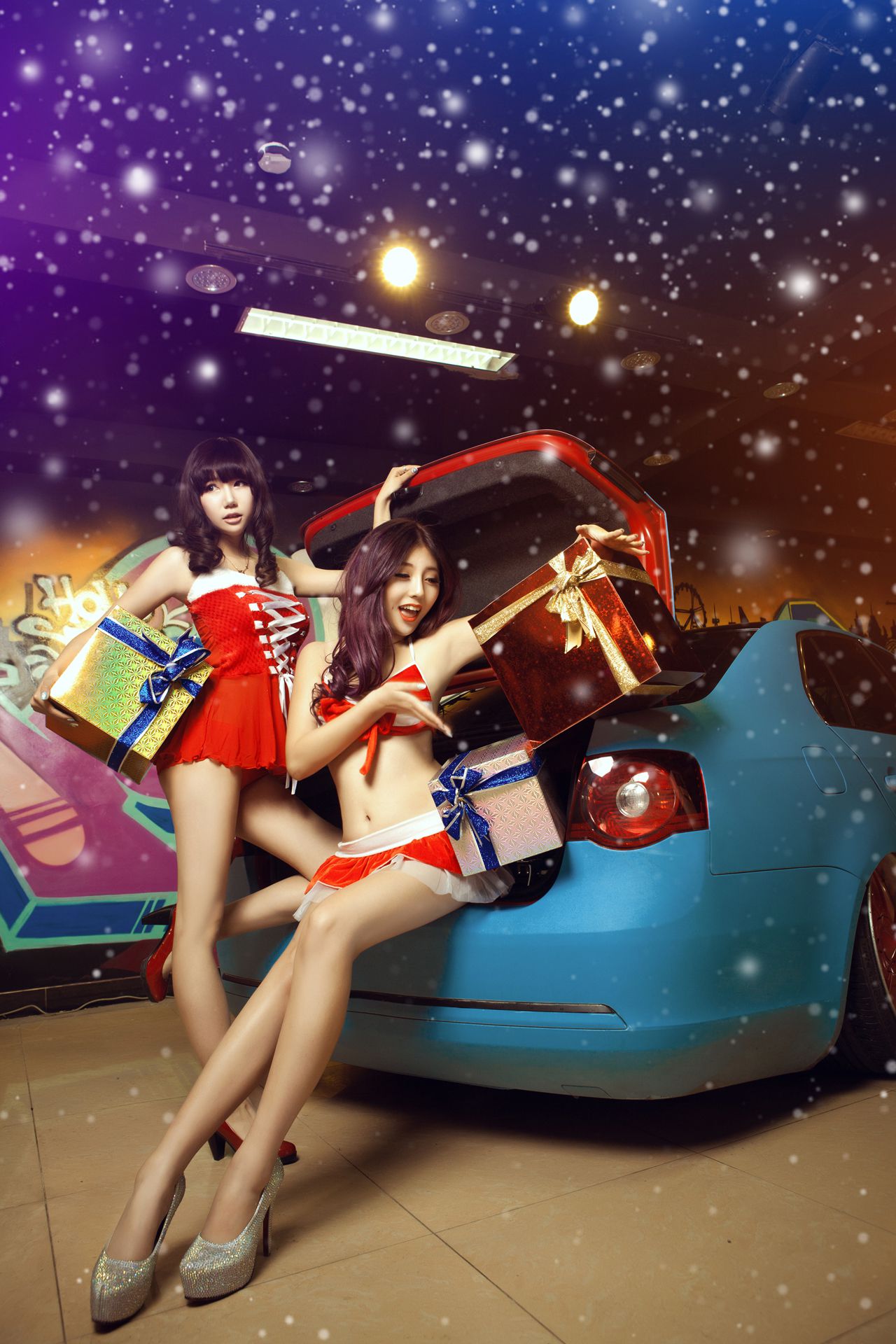 甜美可爱姐妹花 – 圣诞香车魅影图片合集 [14P]