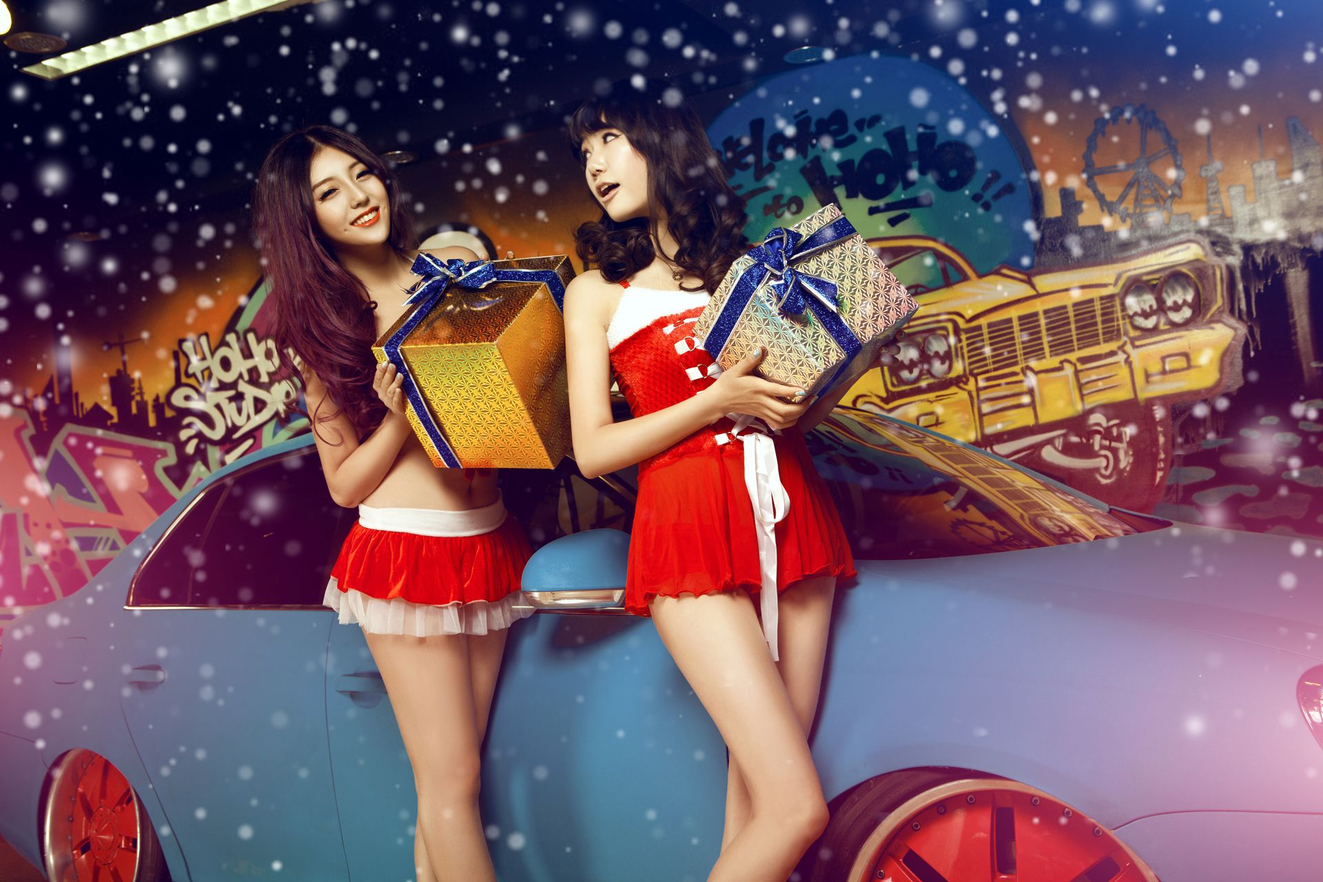 甜美可爱姐妹花 – 圣诞香车魅影图片合集 [14P]