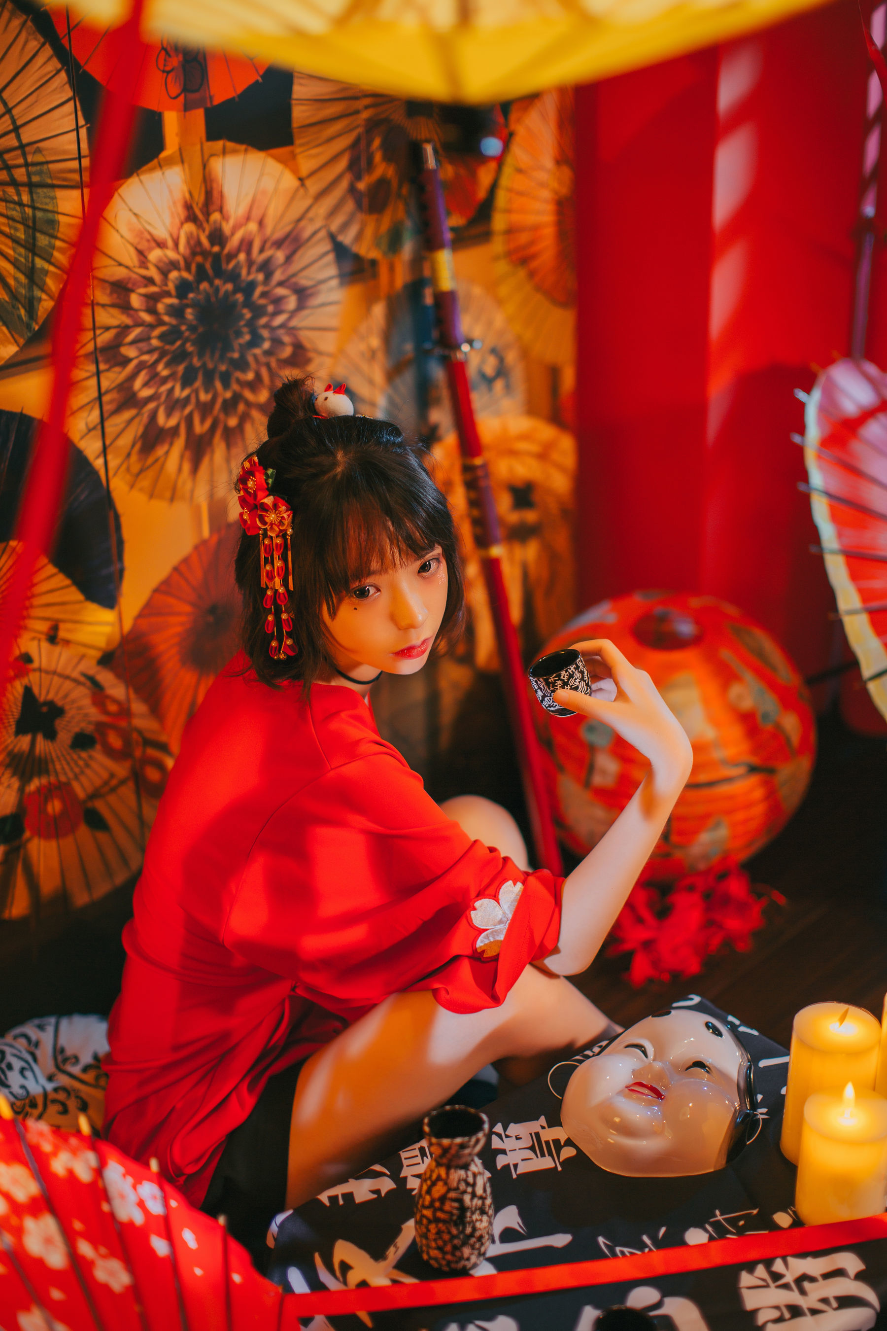 疯猫ss 红色羽衣 [15P]