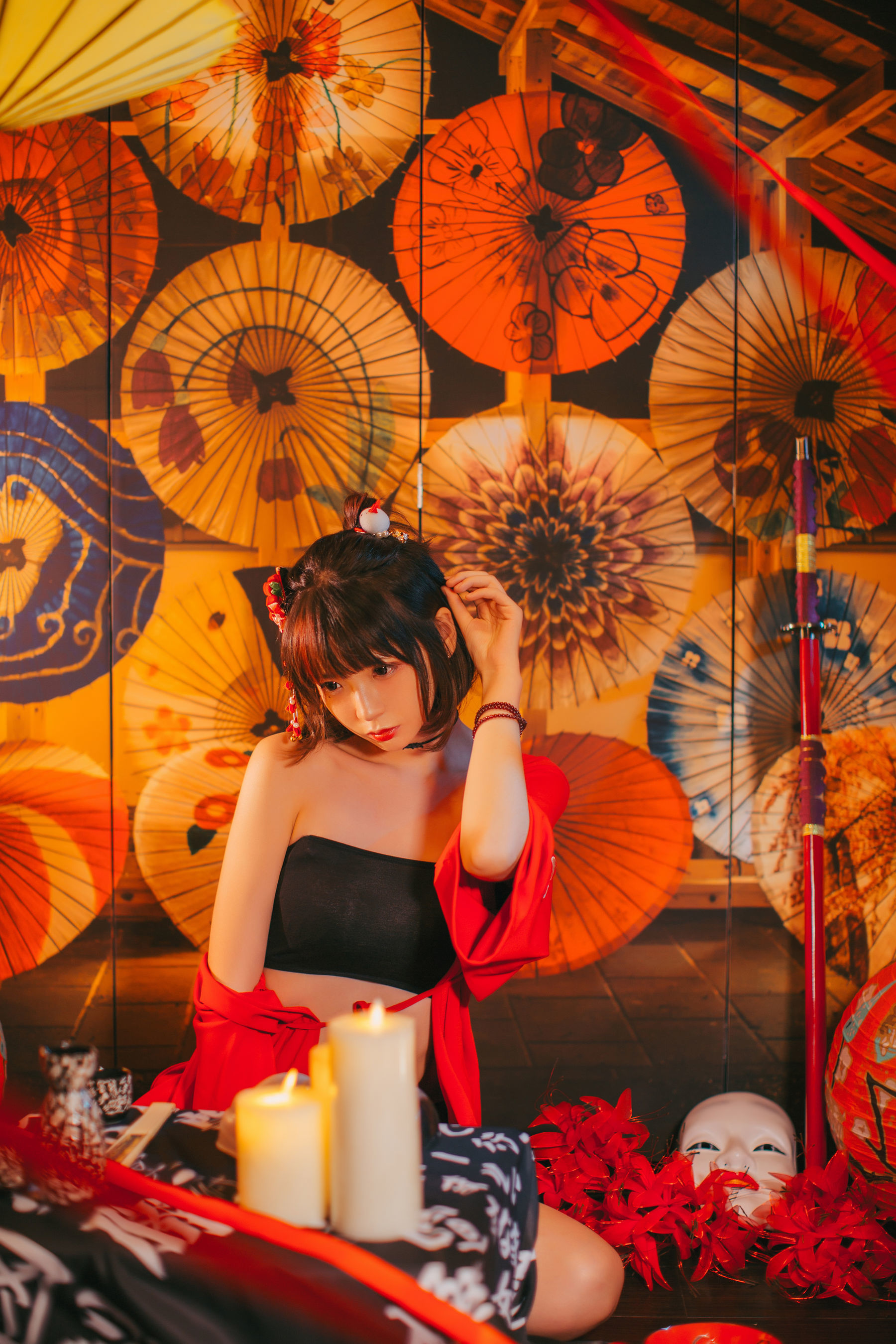 疯猫ss 红色羽衣 [15P]