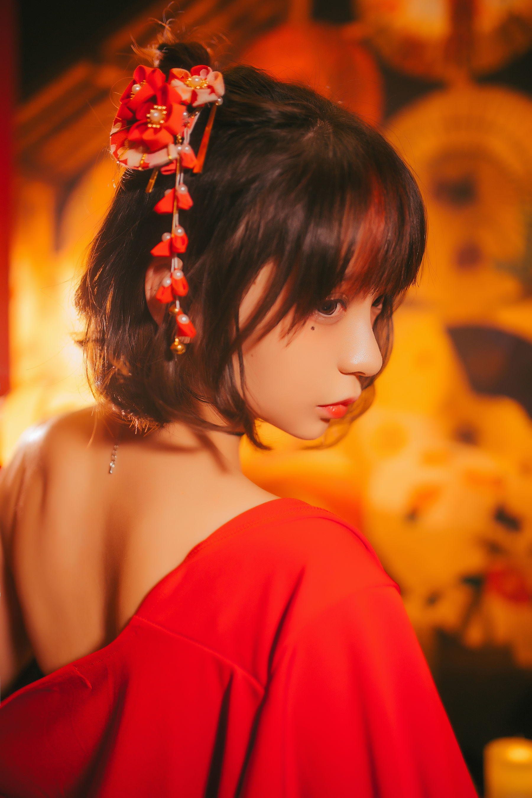 疯猫ss 红色羽衣 [15P]