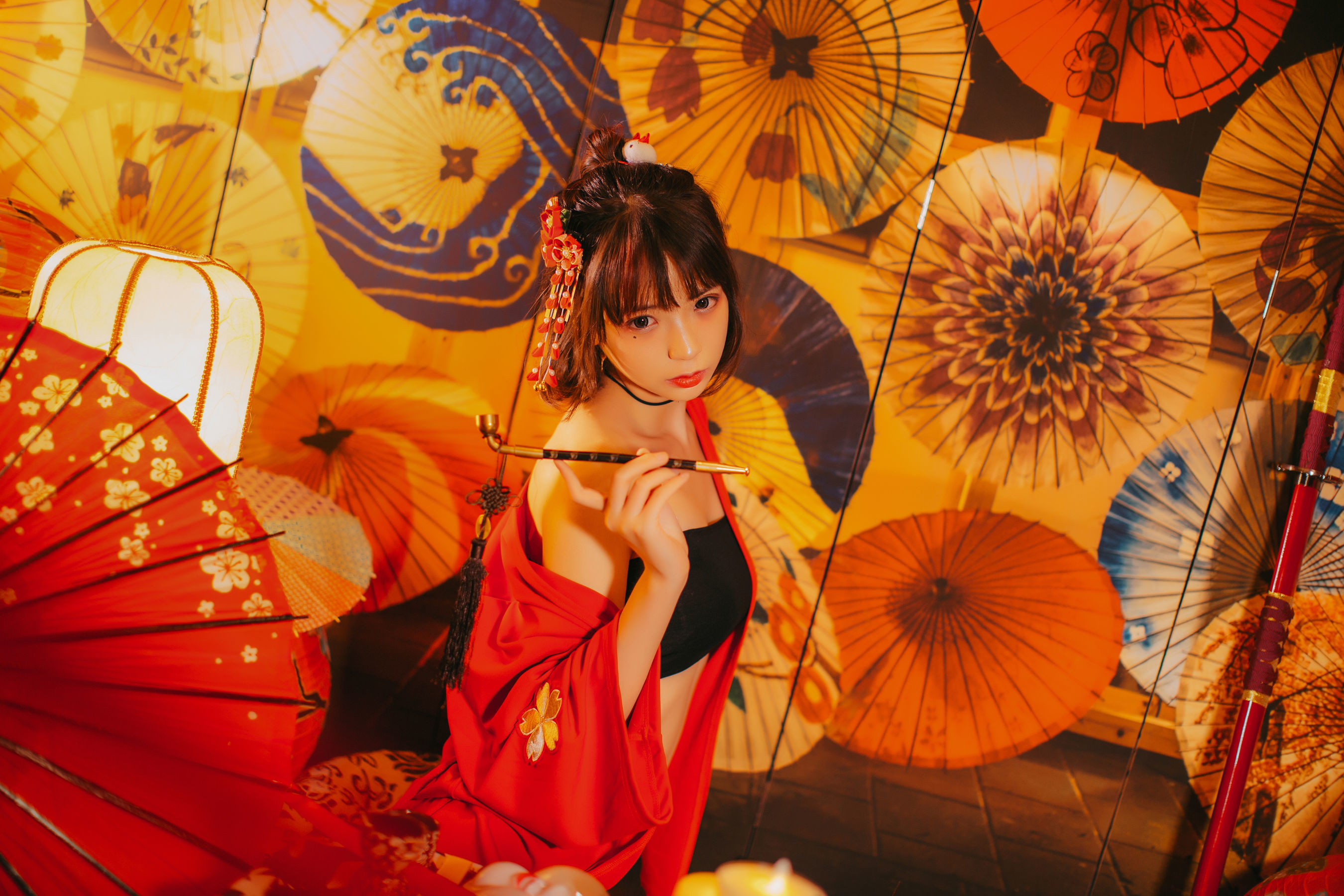 疯猫ss 红色羽衣 [15P]